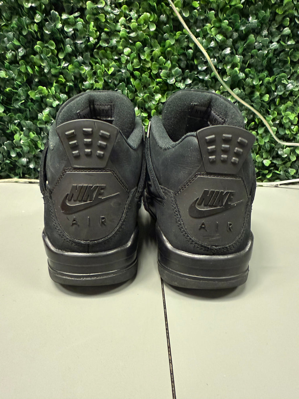 Jordan 4 "Black Cat 2025" Size 7Y Preowned
