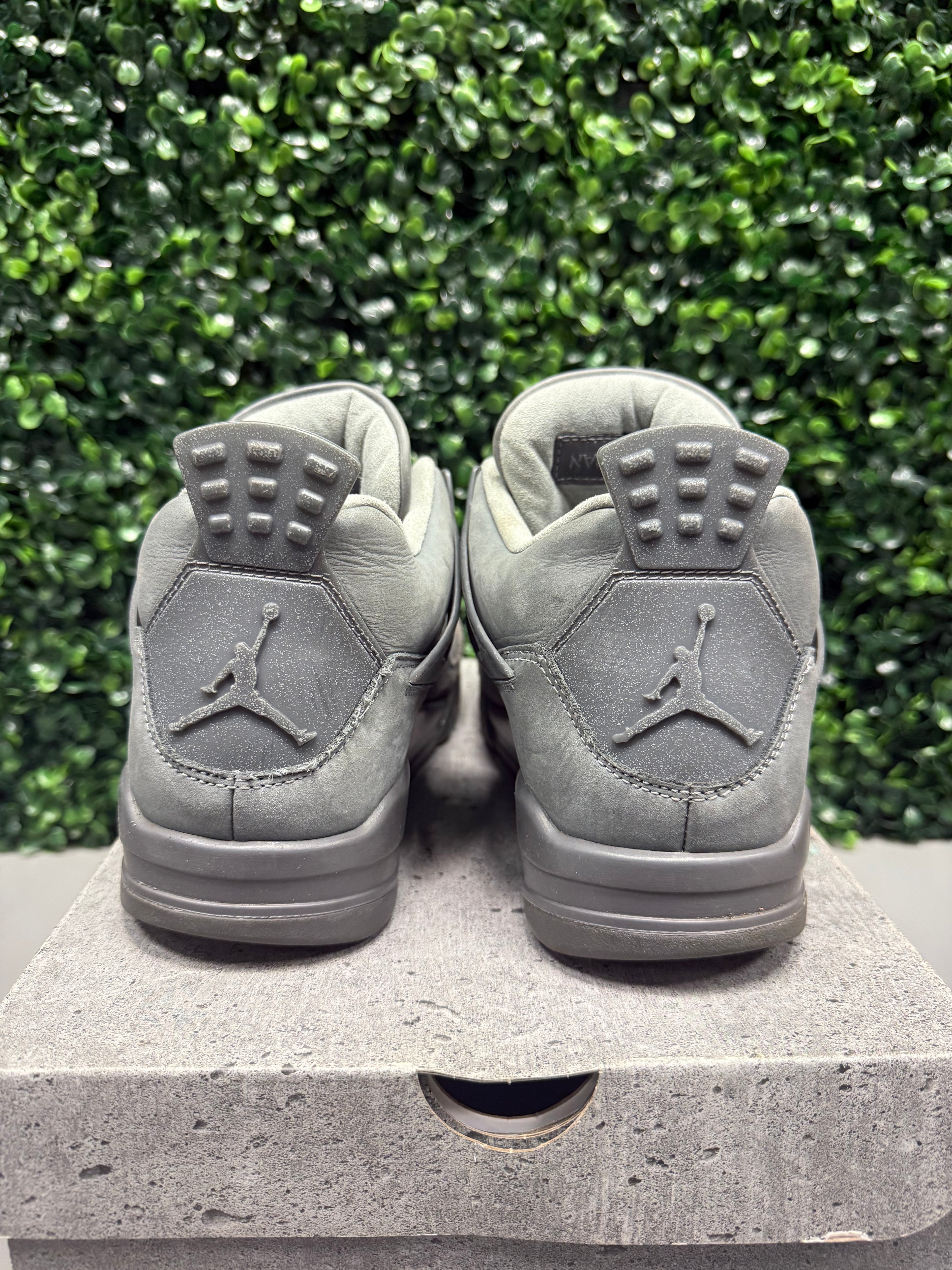 Jordan 4 "Wet Cement" Size 8 Preowned