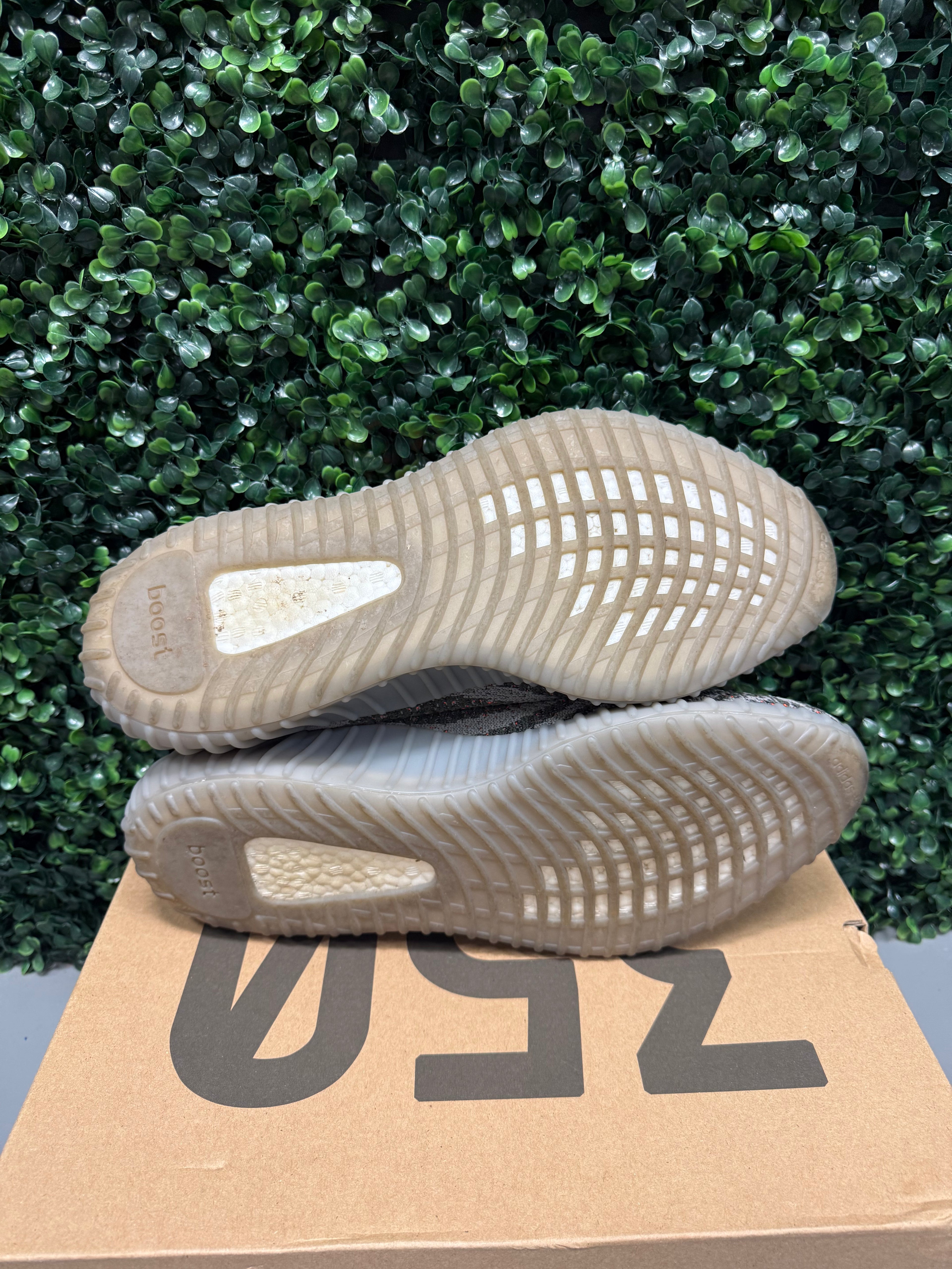 Yeezy 350 V2 "Beluga Reflective" Size 12.5 Preowned