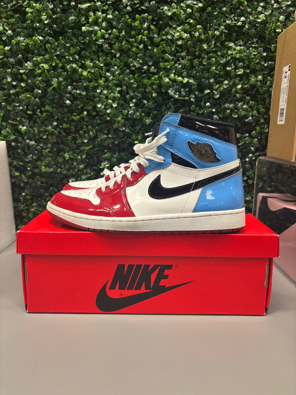 Jordan 1 "Fearless UNC" Size 9.5 Preowned