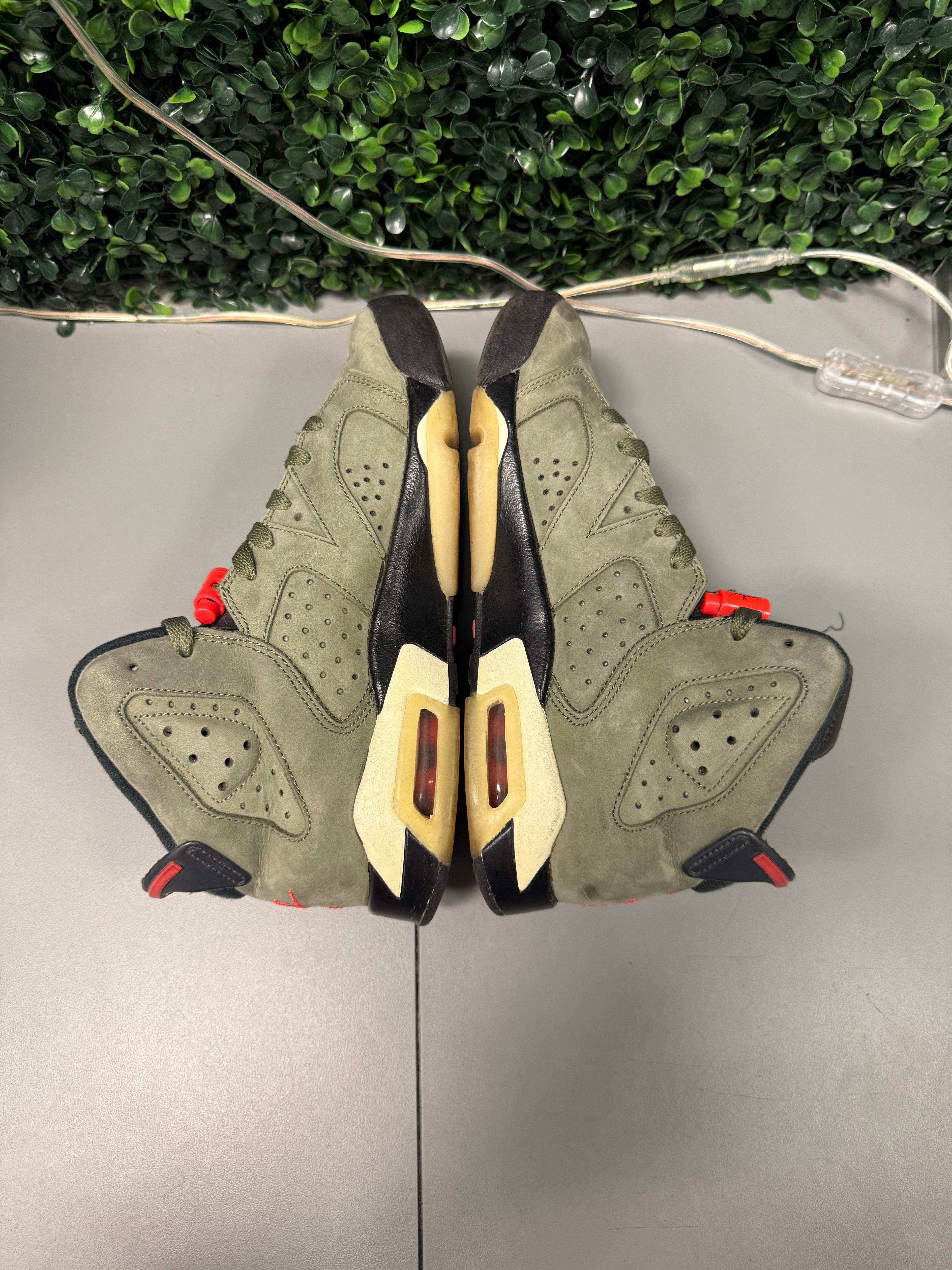Jordan 6 X Travis Scott "Olive" Size 5.5Y Preowned