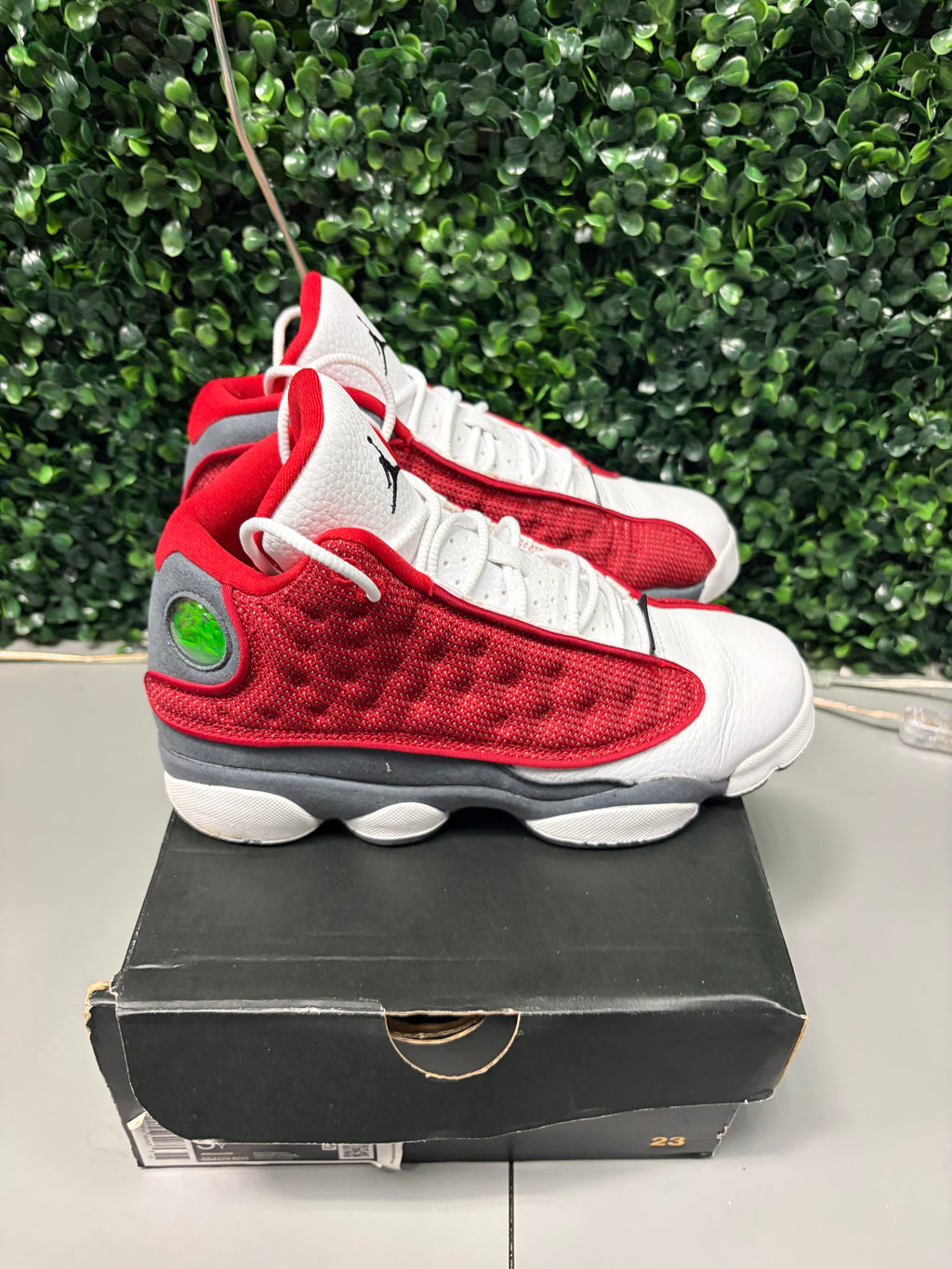 Jordan 13 Retro "Gym Red Flint Grey" Size 5Y Preowned