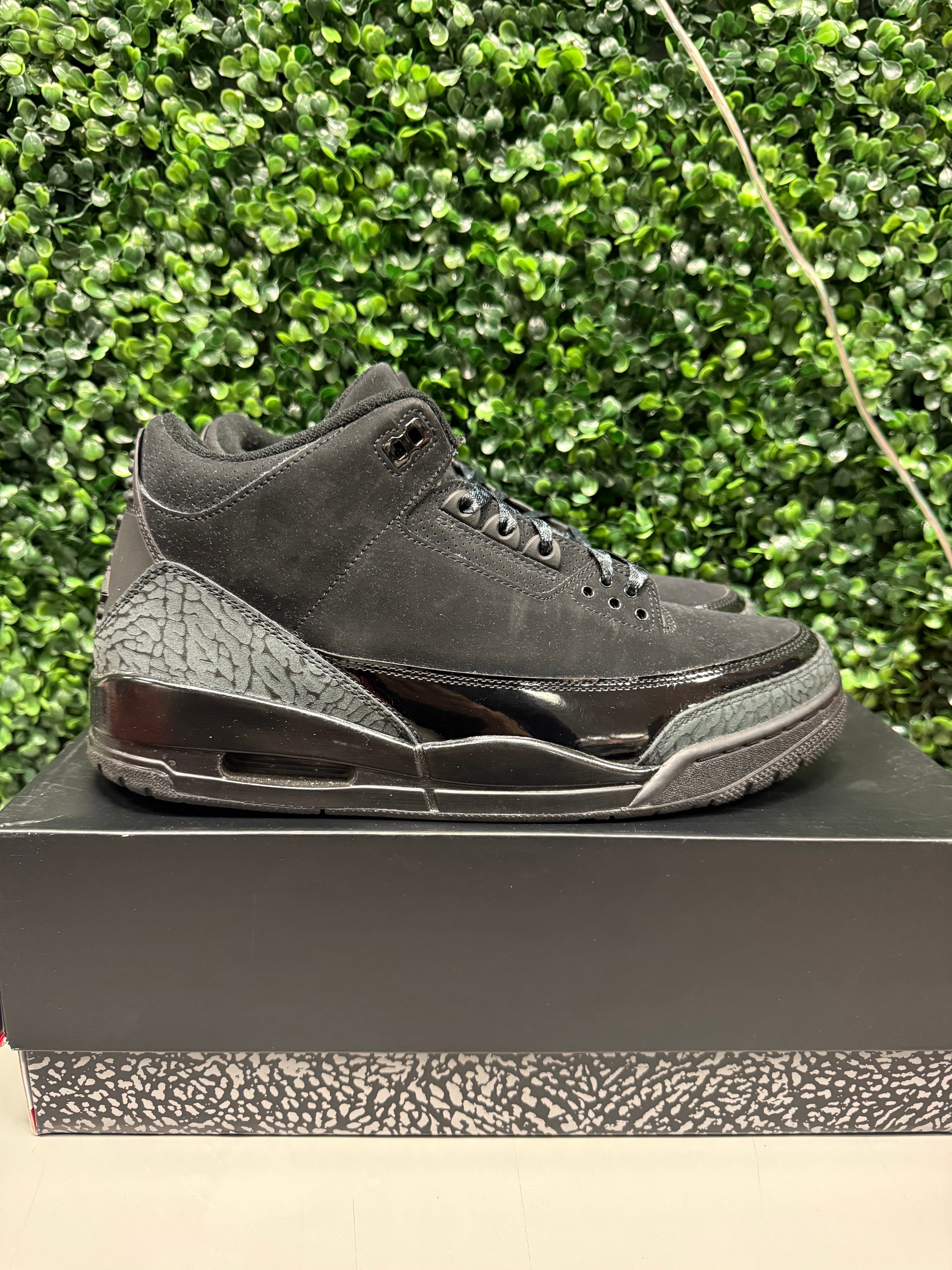 Jordan 3 "Black Cat" Size 11 Preowned