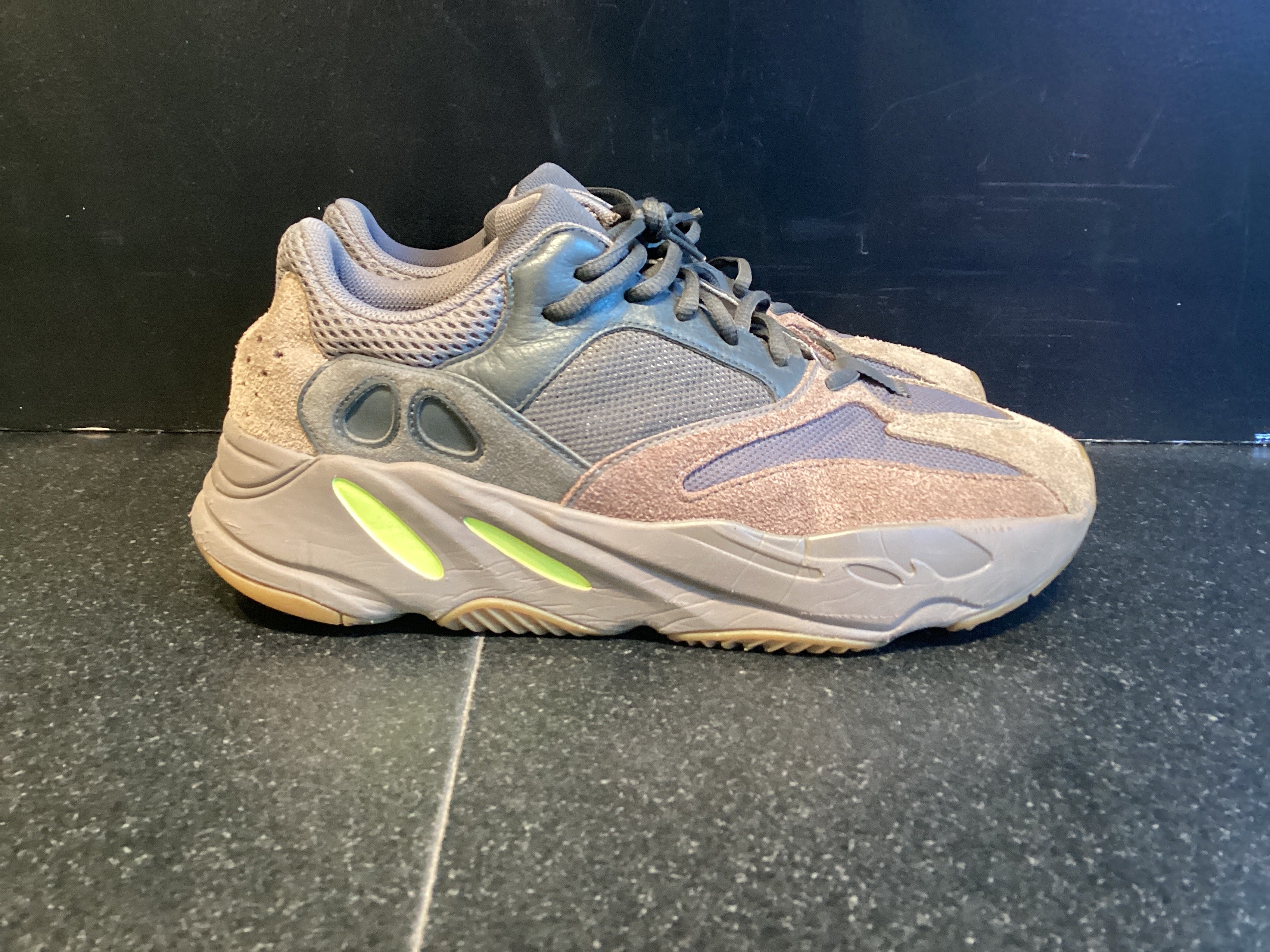 Yeezy 700 “Mauve” Preowned Size 12 No Box