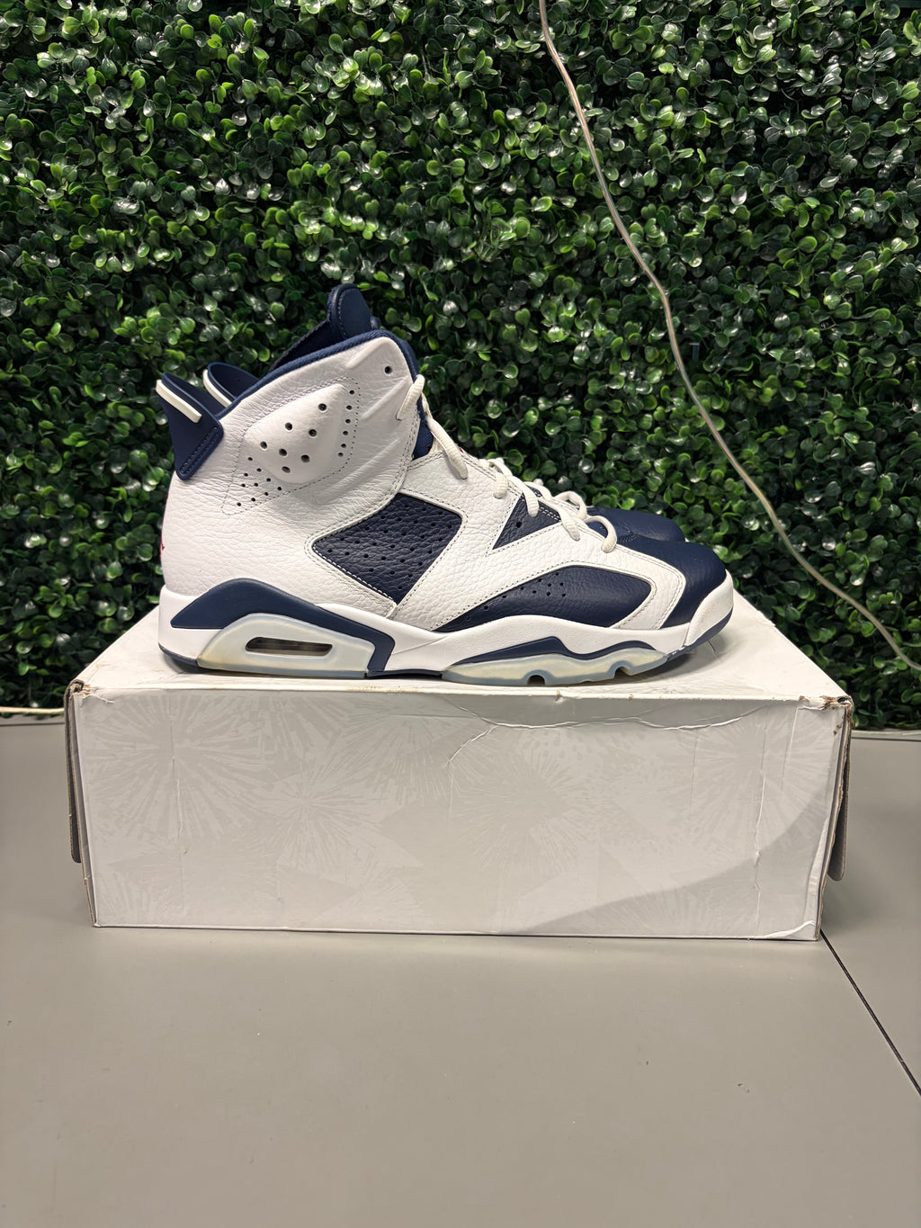 Jordan 6 Retro "Olympic" (2024) Size 12 Preowned