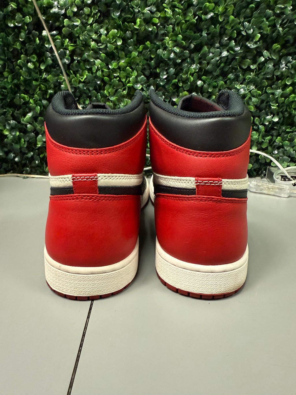 Jordan 1 High "Bred Toe" Size 10.5 Preowned