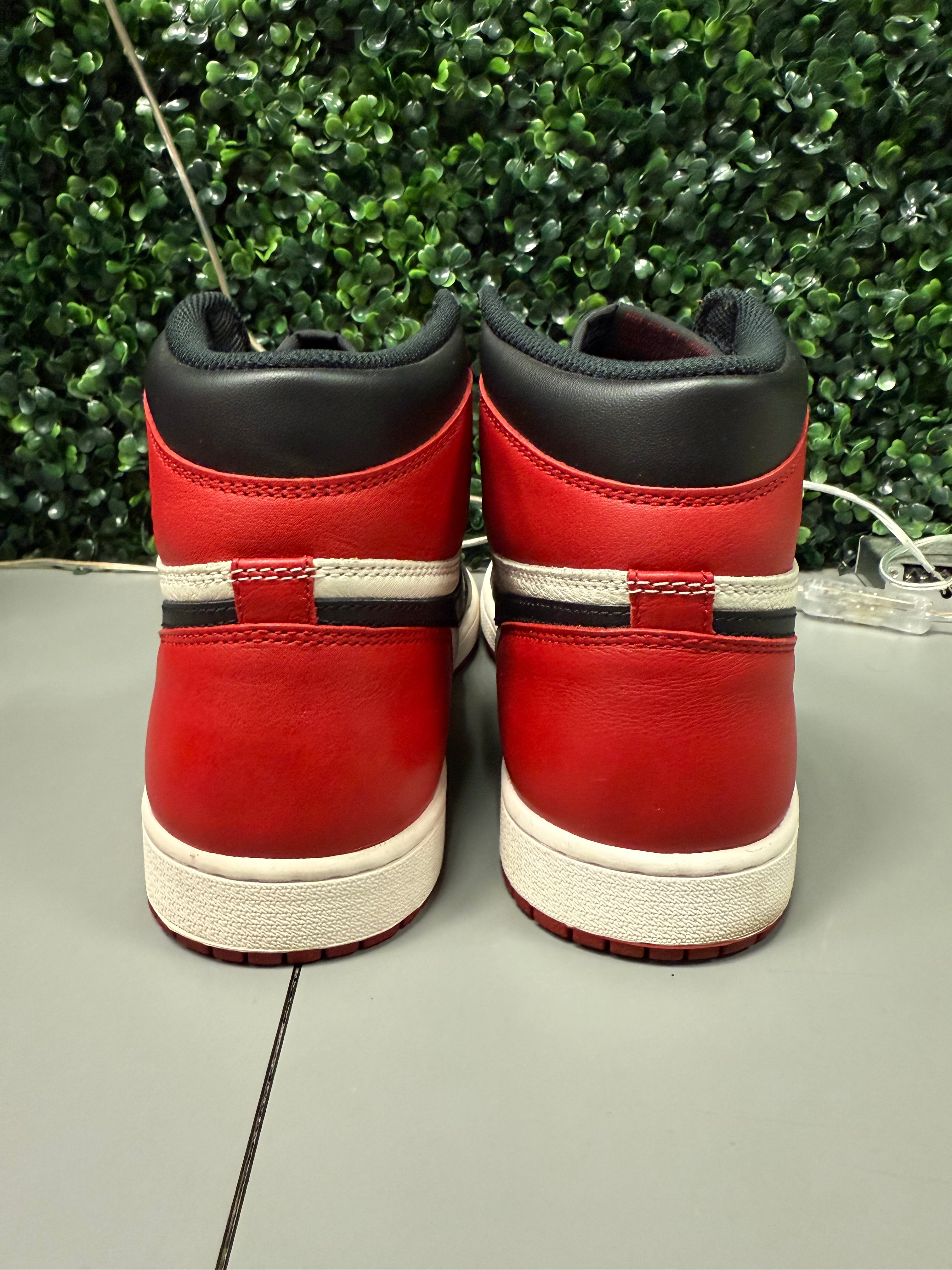 Jordan 1 High "Bred Toe" Size 10.5 Preowned
