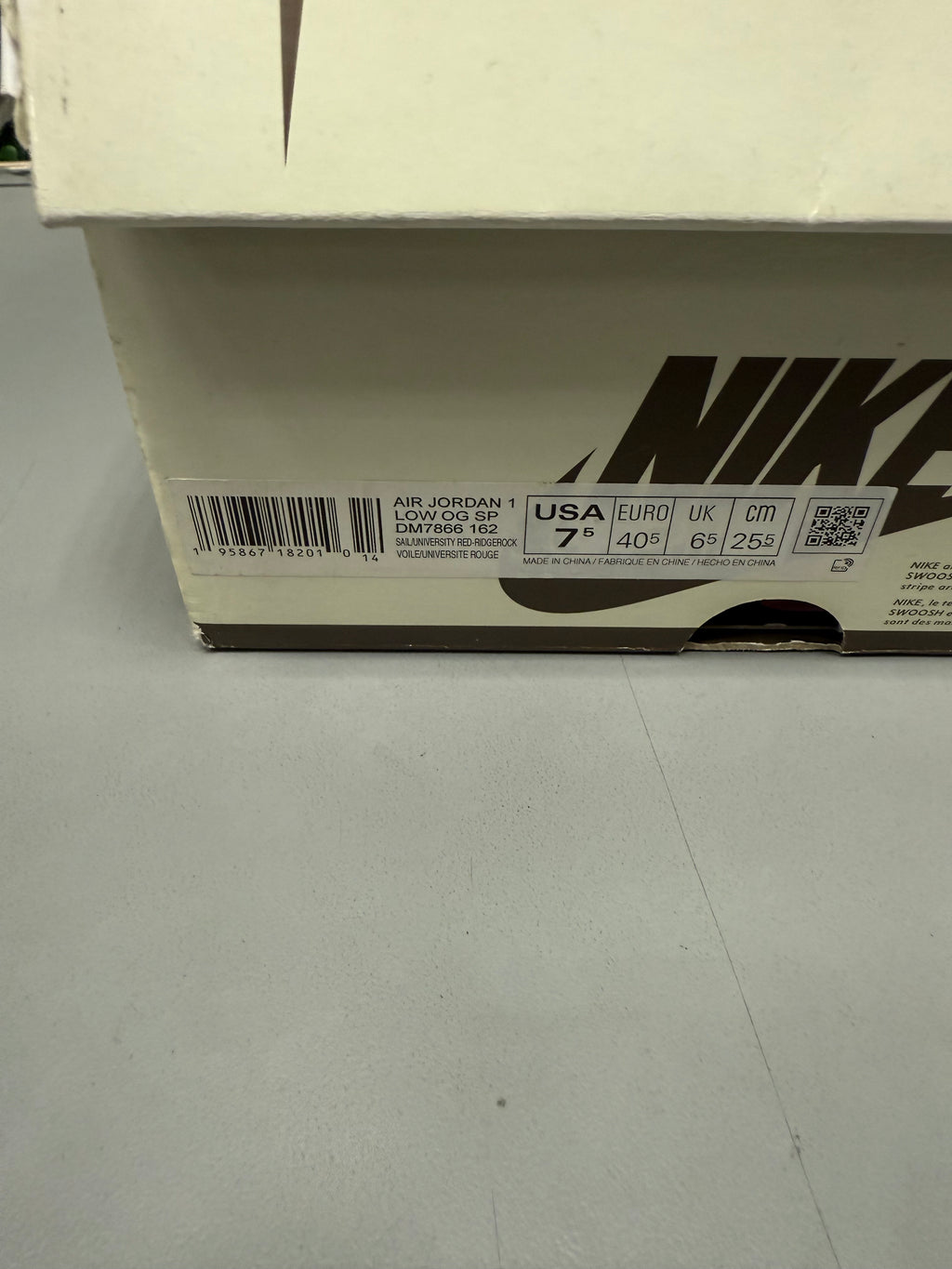 Jordan 1 Low X Travis Scott "Reverse Mocha" Size 7.5 Preowned
