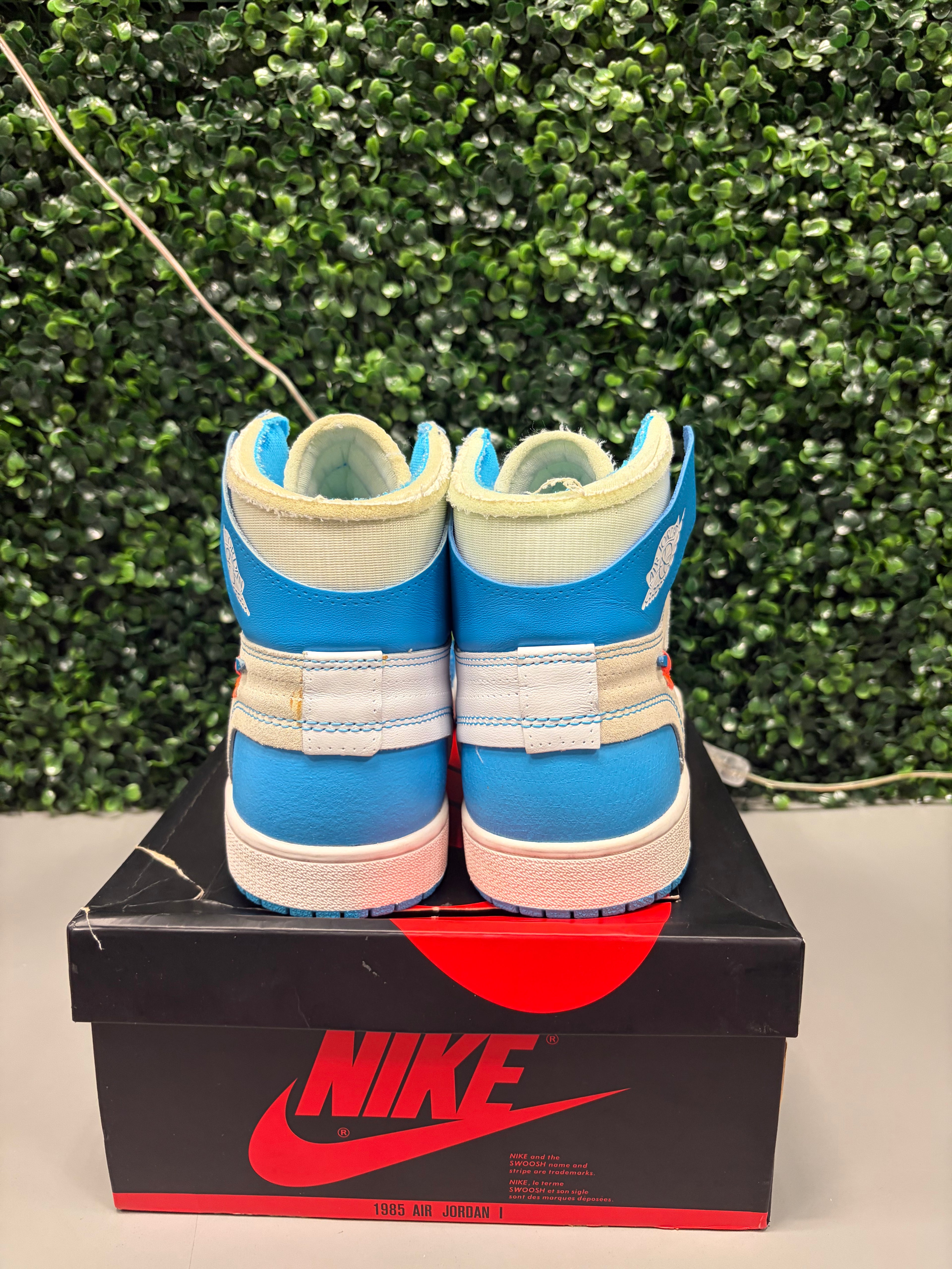 Jordan 1 Retro High Off-White "University Blue" Size 11 Preowned