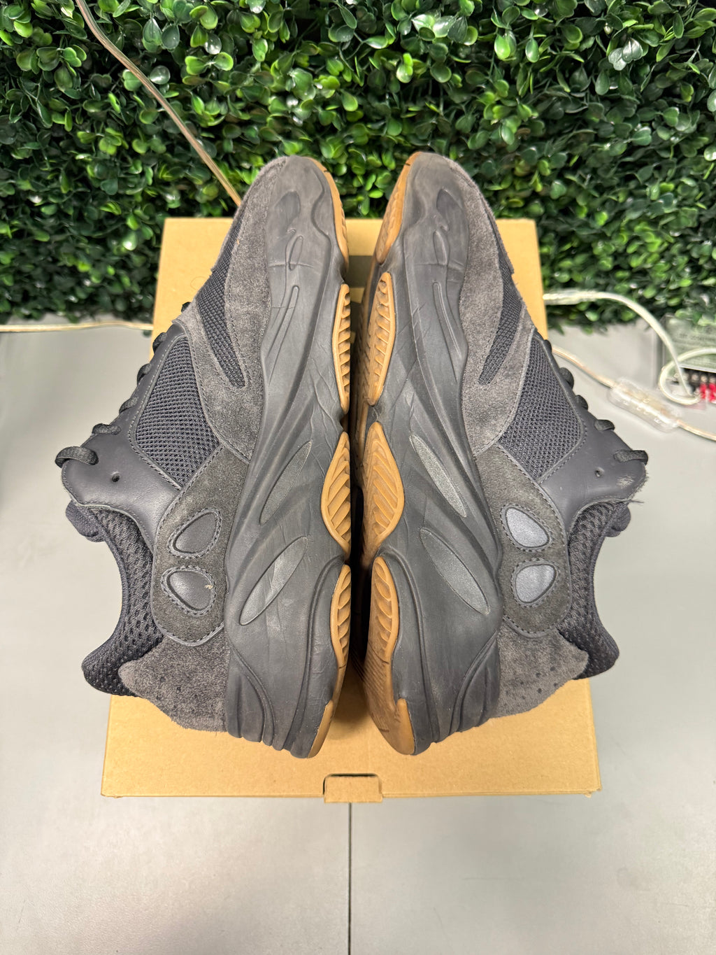 Yeezy 700 "Utility Black" Size 11 Preowned