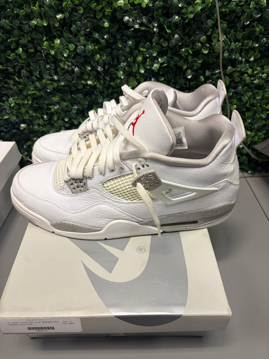 Jordan 4 "White Oreo" Size 14 Preowned