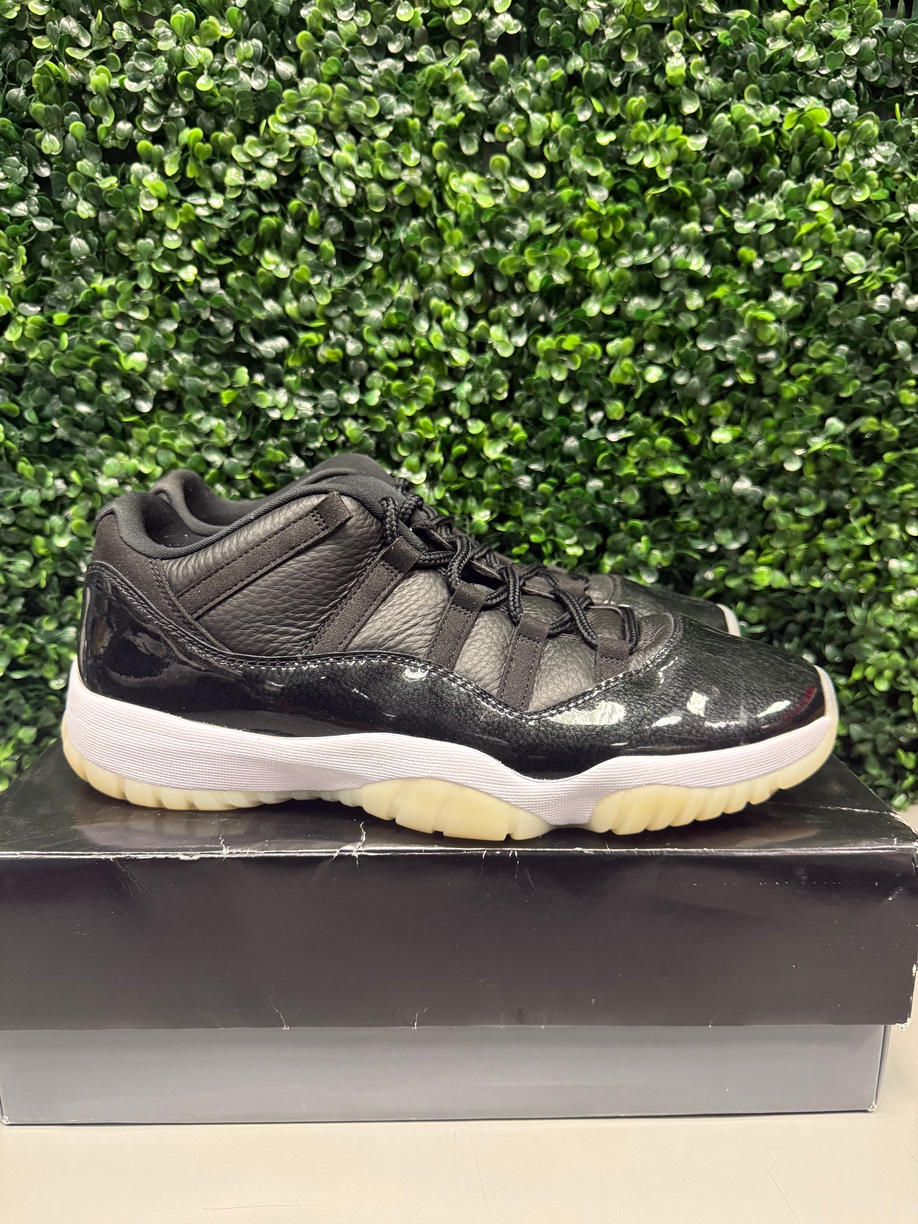Jordan 11 Low "72-10" Size 13 Preowned