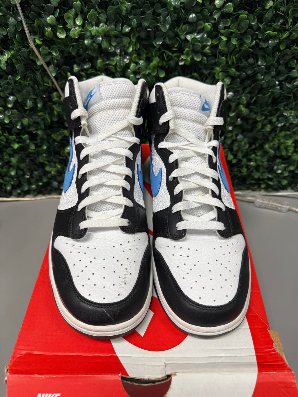 Nike Dunk High "Black University White Blue" Size 11 Preowned