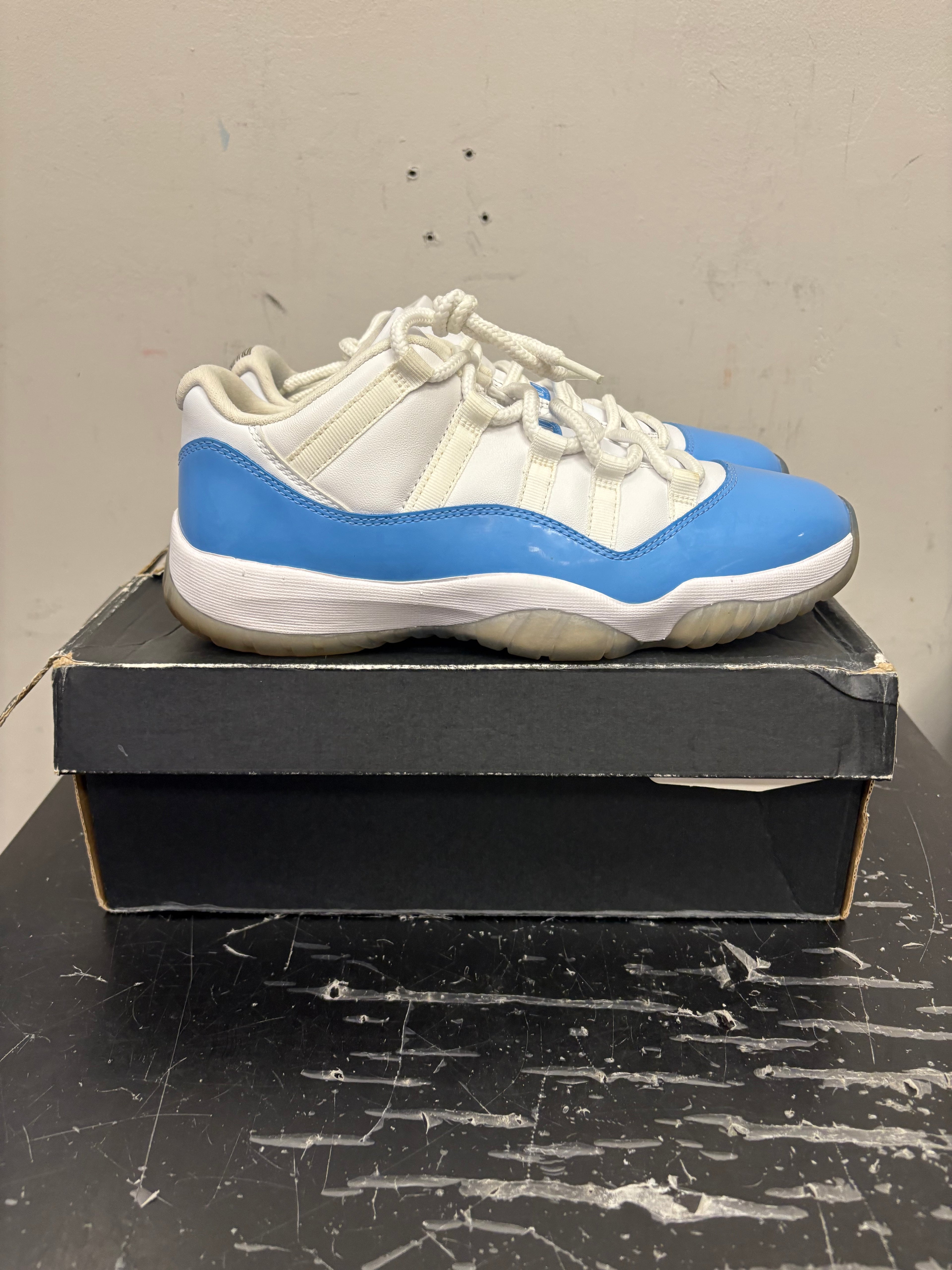 Jordan 11 “University Blue” Size 8 Preowned
