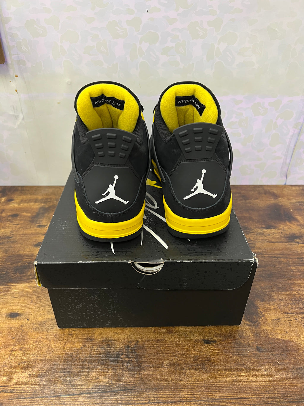Jordan 4 “Thunder” Size 14 Preowned
