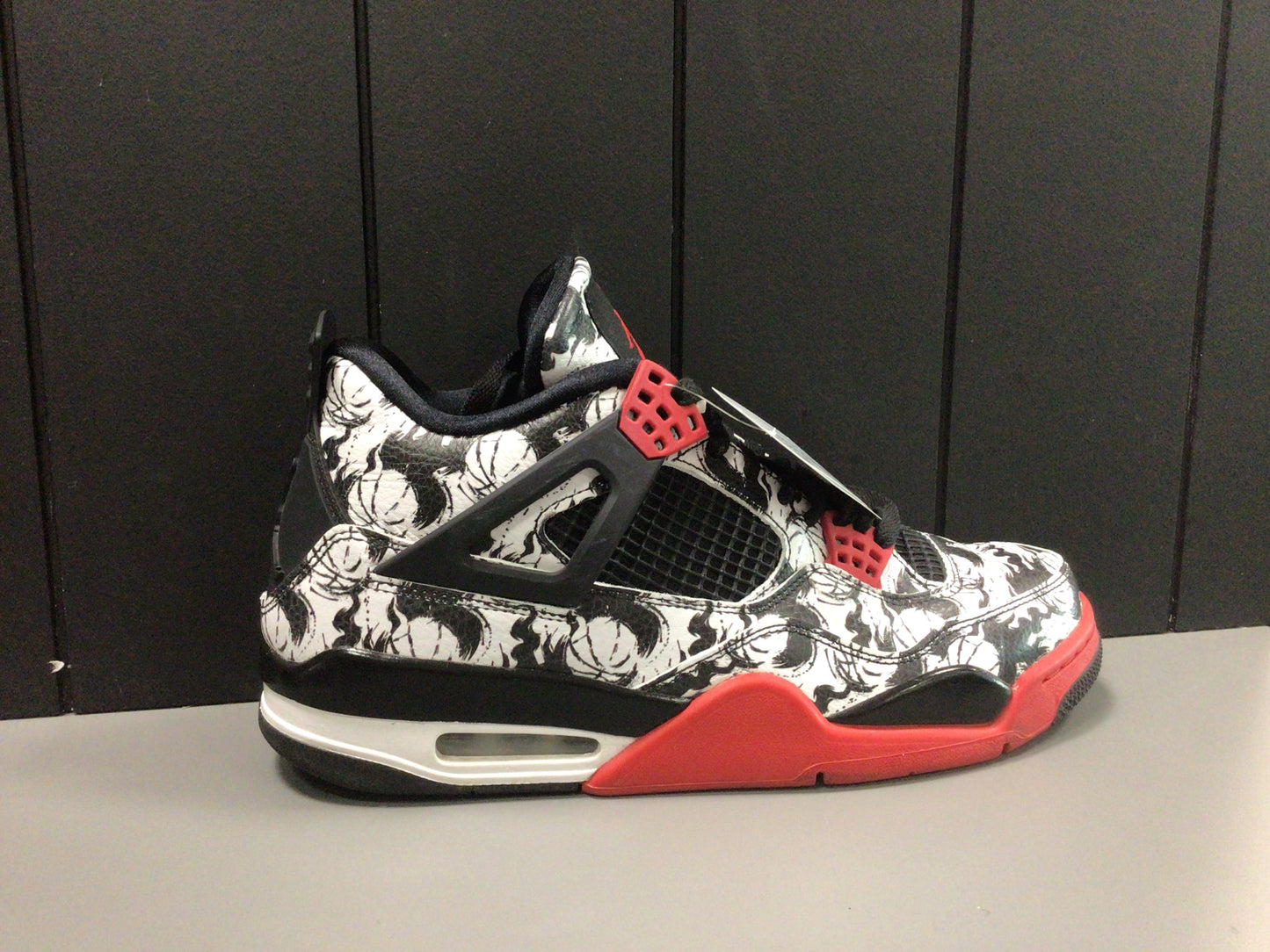 Jordan 4 “Tattoo” Size 10 Preowned