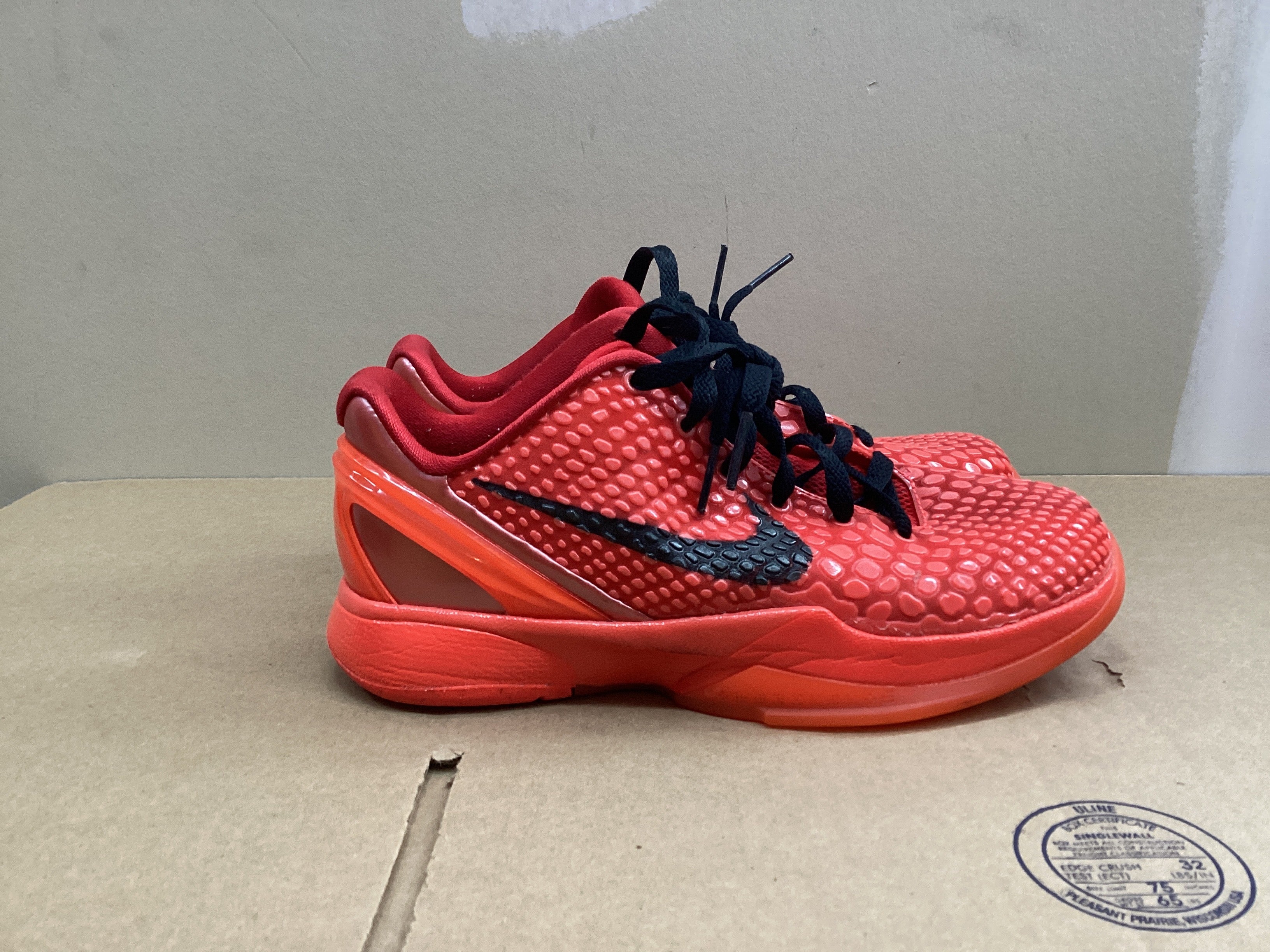 NIKE AIR KOBE 6 “Reverse Grinch” Size 4.5Y