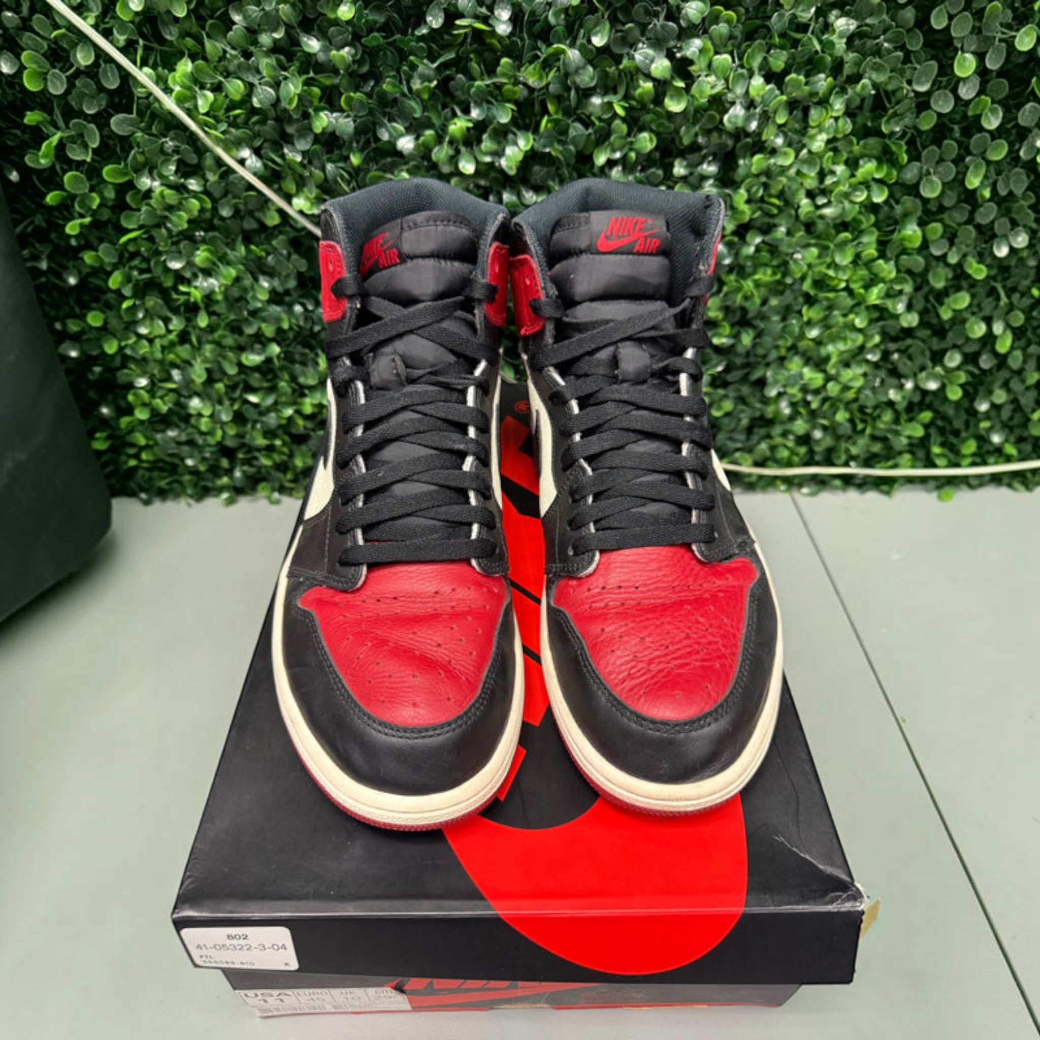 Jordan 1 High "Bred Toe" Size 11 Preowned