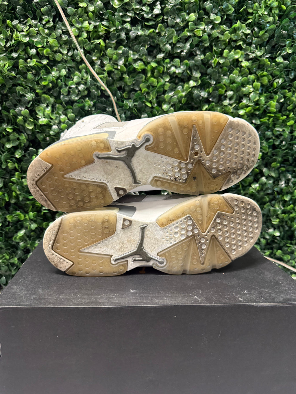 Jordan 6 "Cool Grey" Size 6Y / 7.5W Preowned