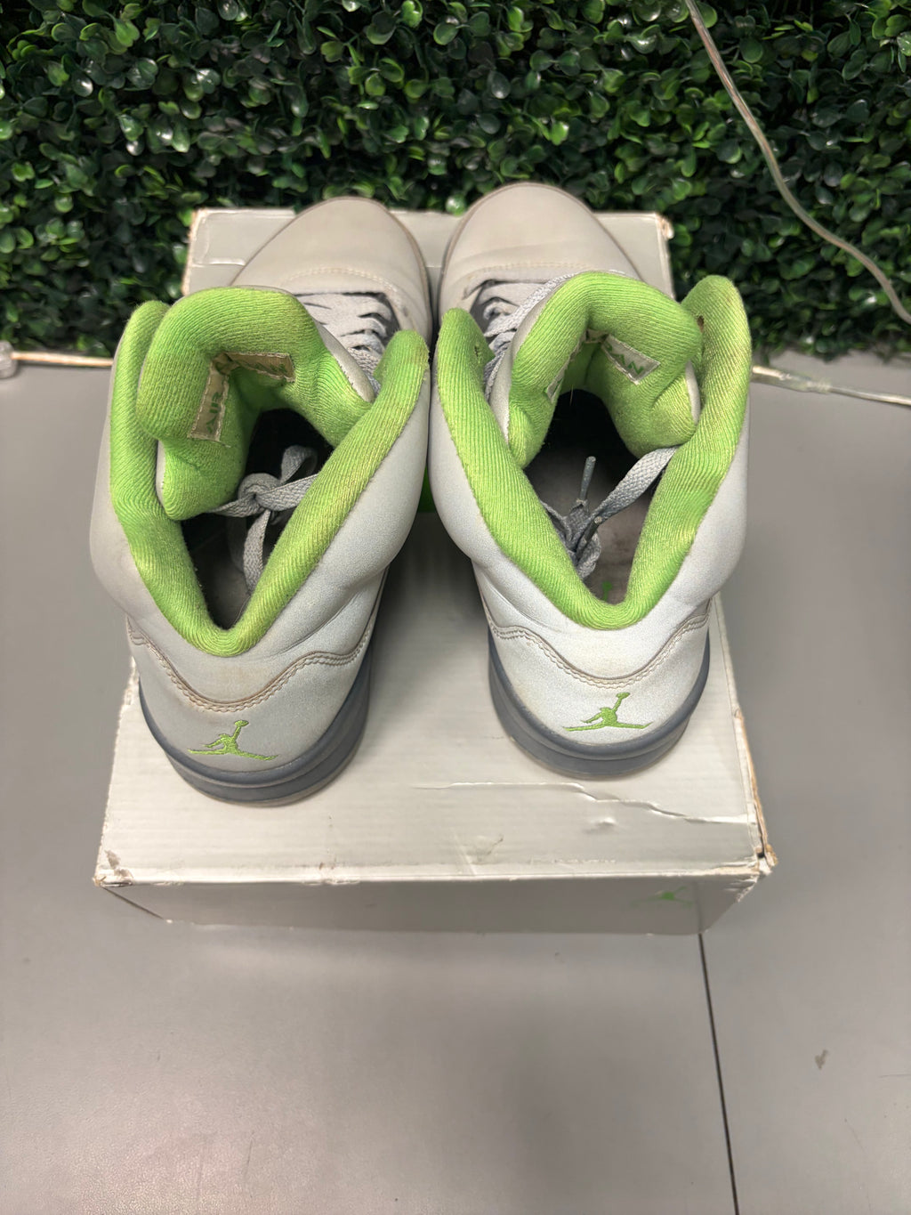 Jordan 5 Retro "Green Bean" Size 10 Preowned