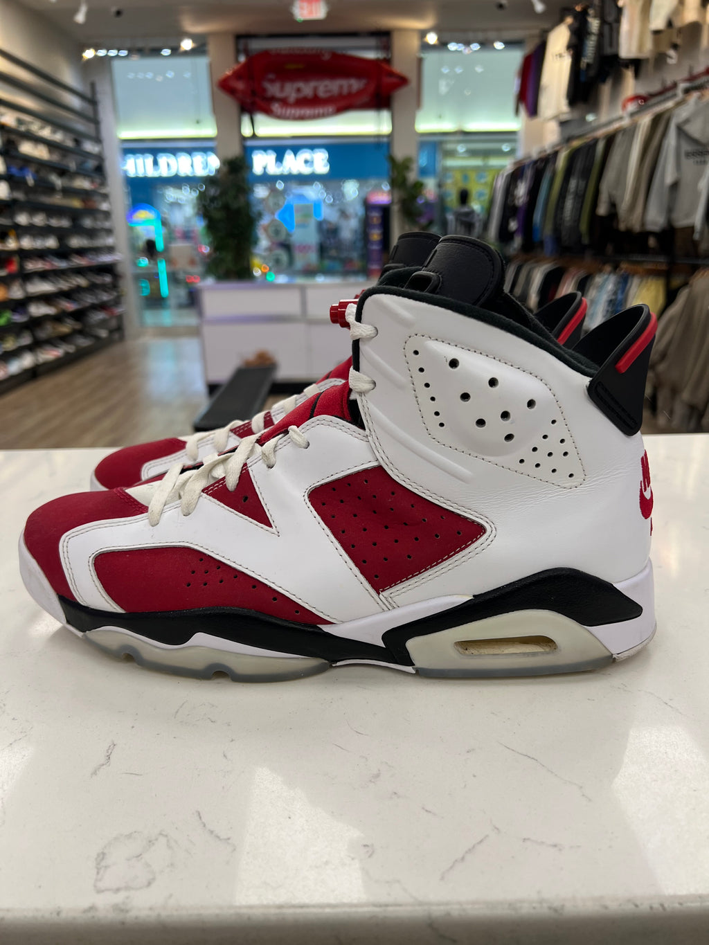 Jordan 6 “Carmine”(2021) Size 12M Preowned