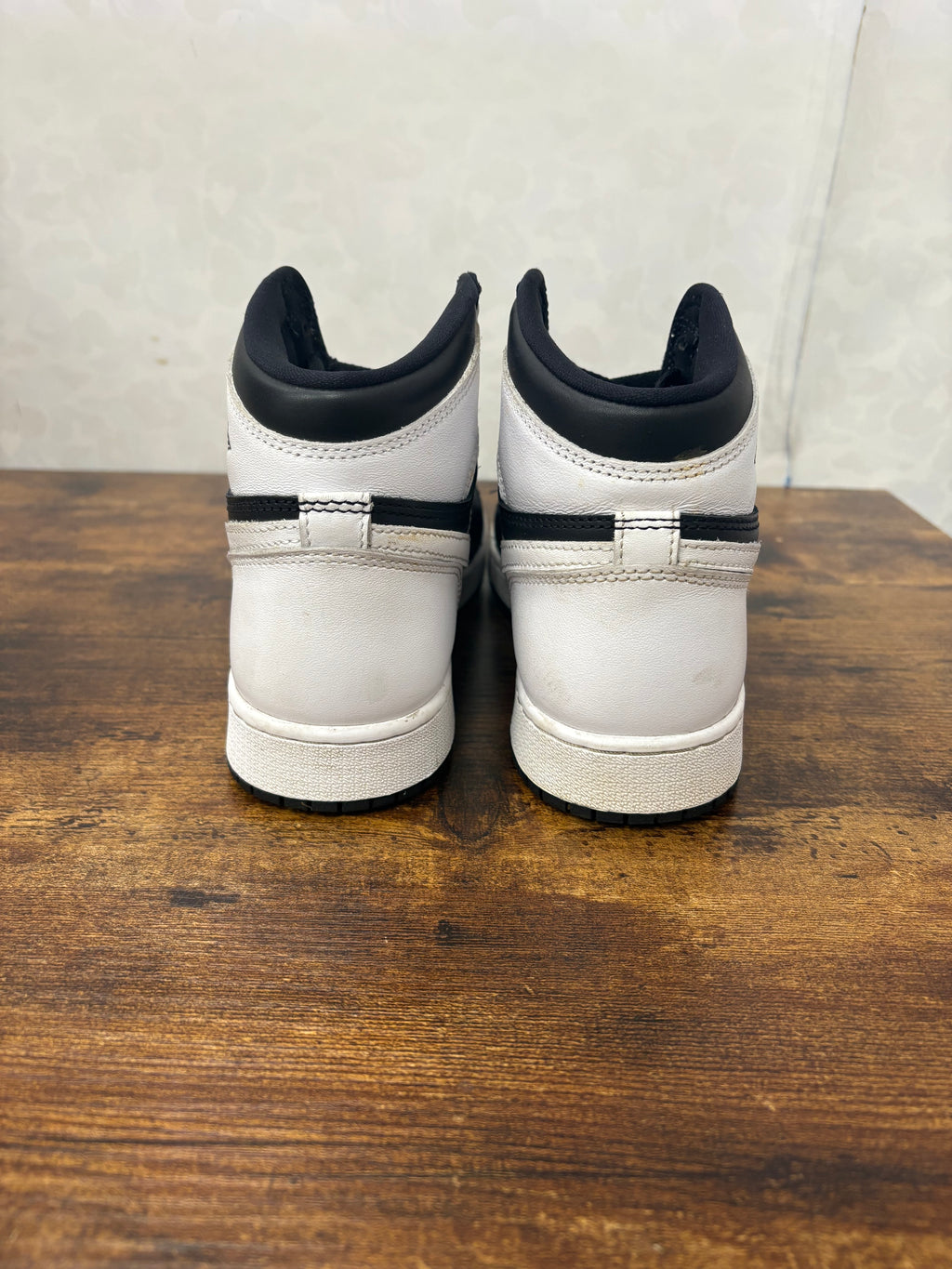 Jordan 1 “Black White” Preowned Size 7Y
