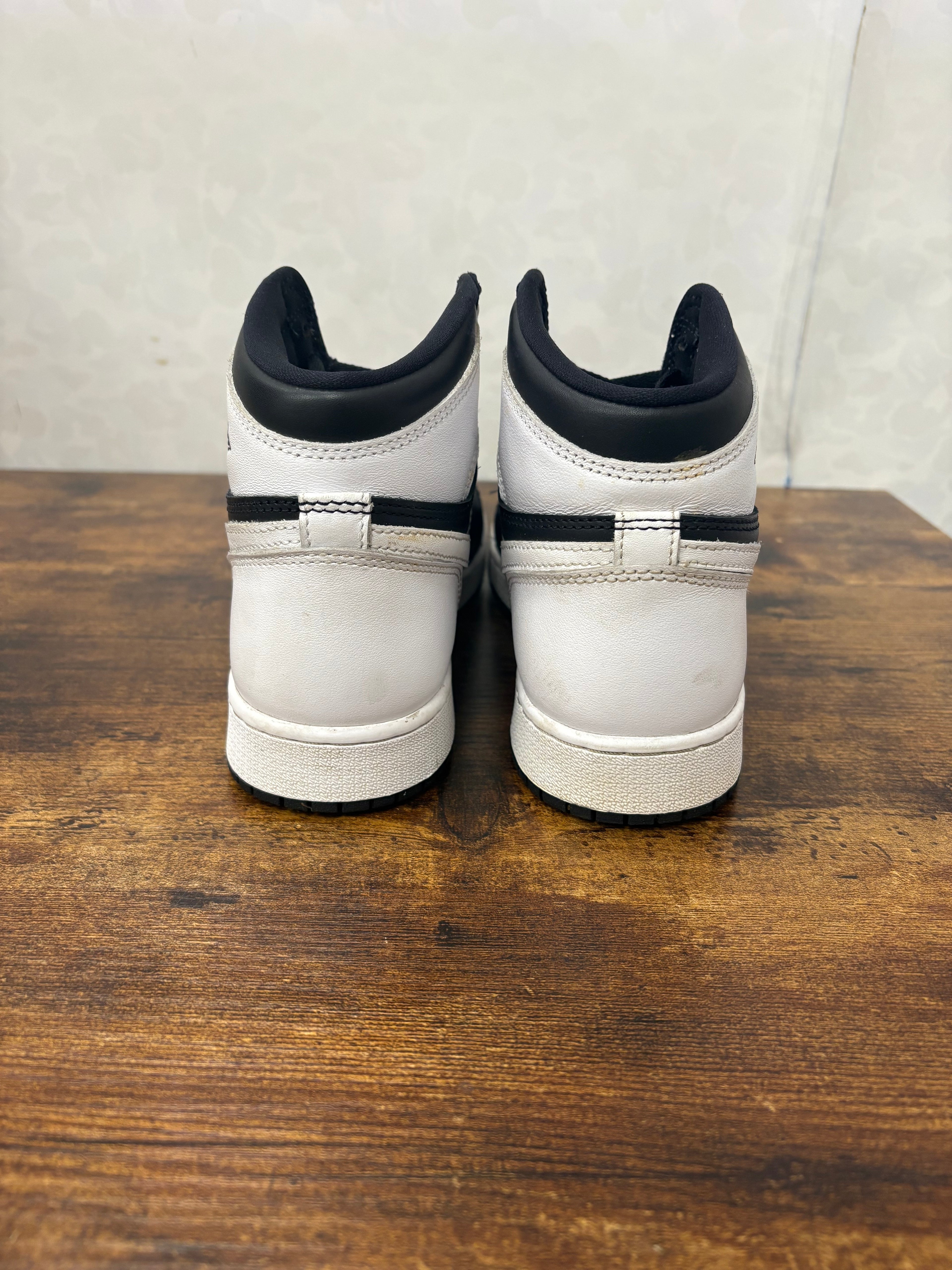 Jordan 1 “Black White” Preowned Size 7Y