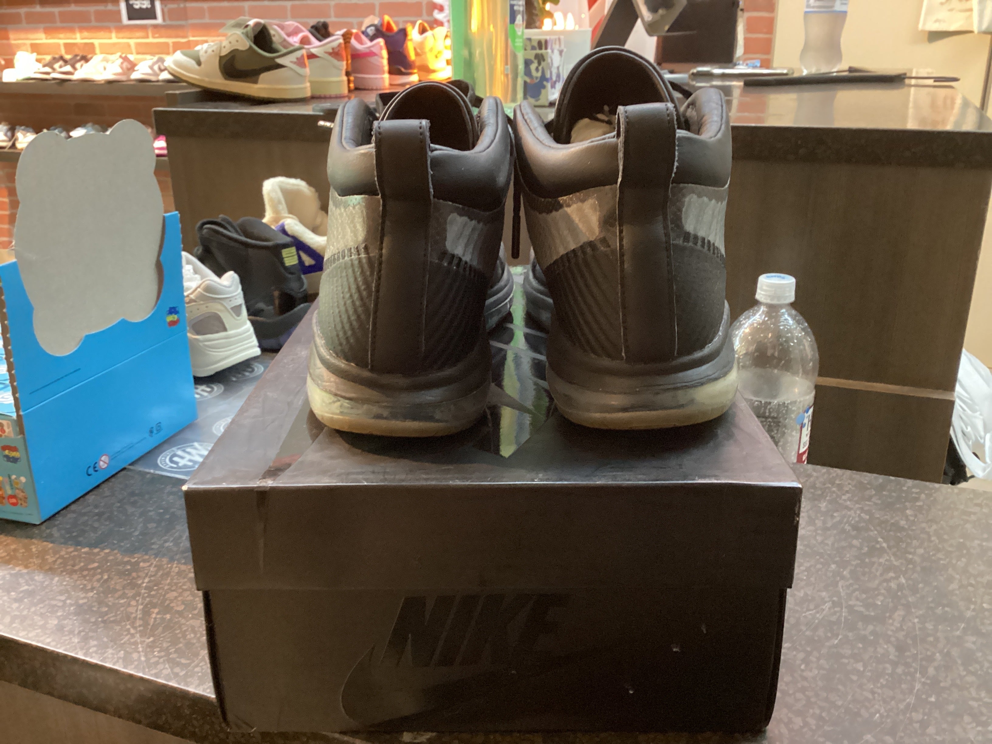 Nike LeBron Icon “John Elliot Black” Preowned Size 10