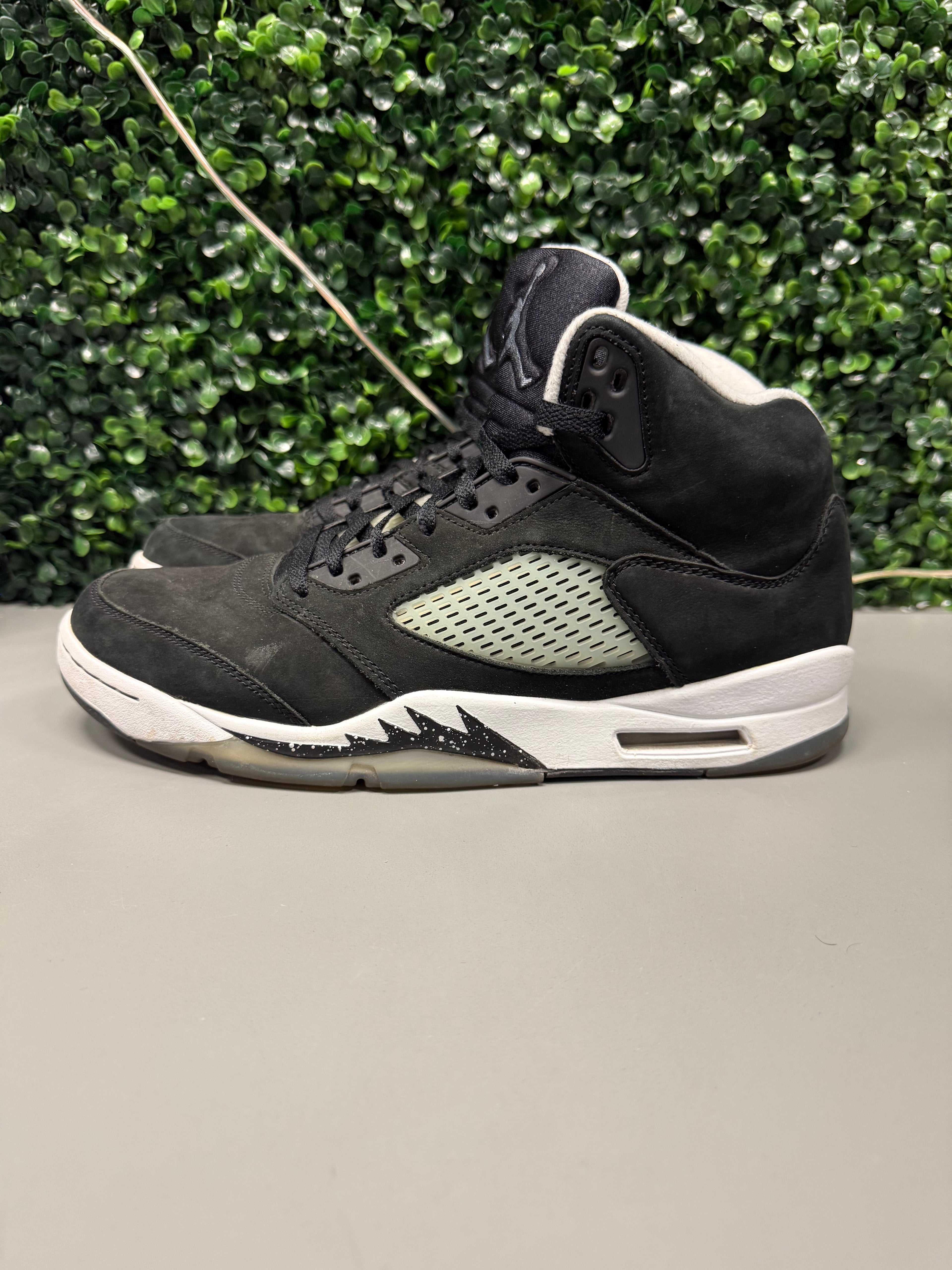 Jordan 5 "MoonLight" Size 11 Preowned
