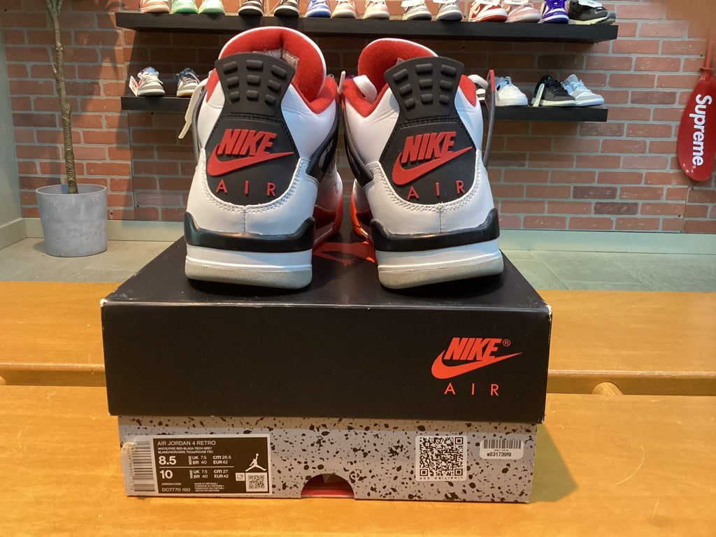 Jordan 4 Fire Red Size 8 Preowned