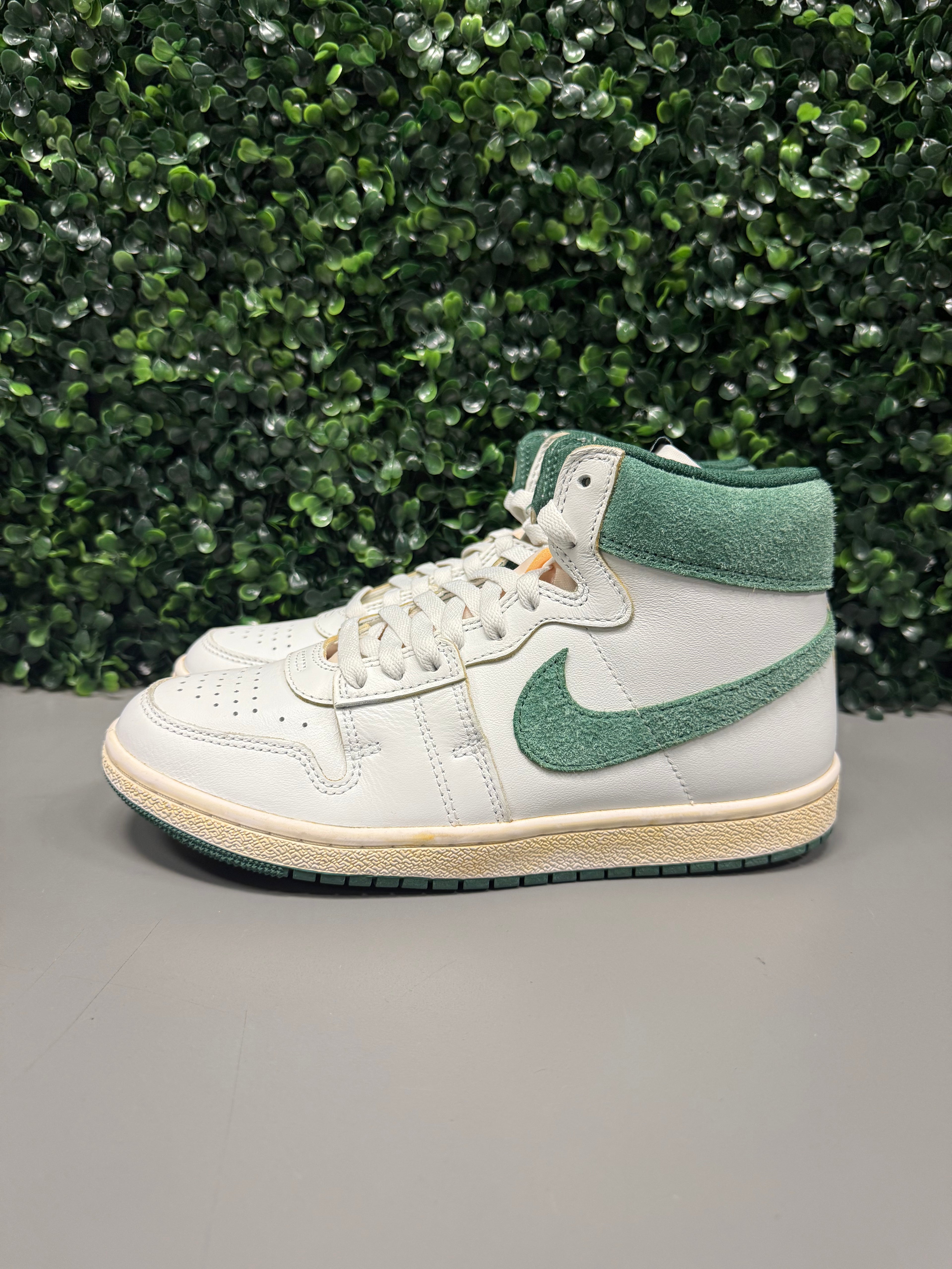 Nike Jordan Air Ship PE SP A Ma Maniére "Green Stone" Size 7.5 Preowned