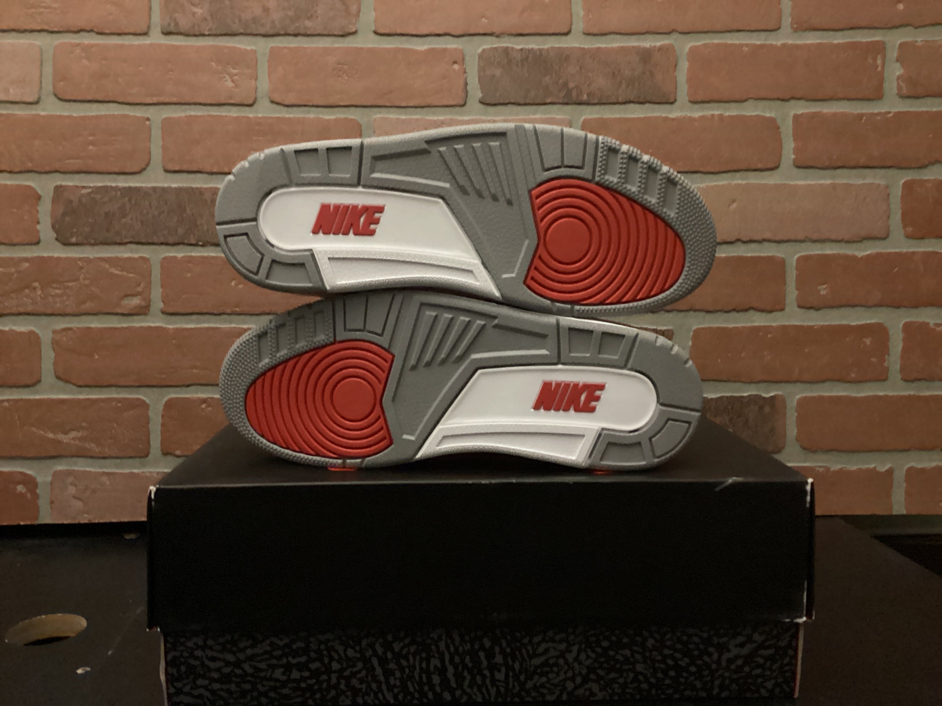 Jordan 3 “Fire Red” Size 10.5 Brand New STEAL