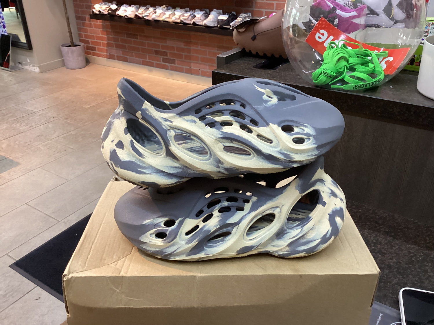 sneakers
