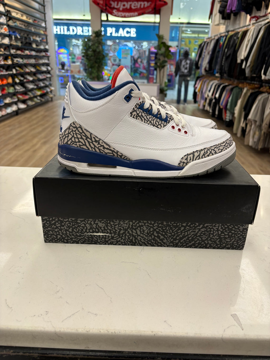 Jordan 3 “True Blue” Preowned Size 9.5