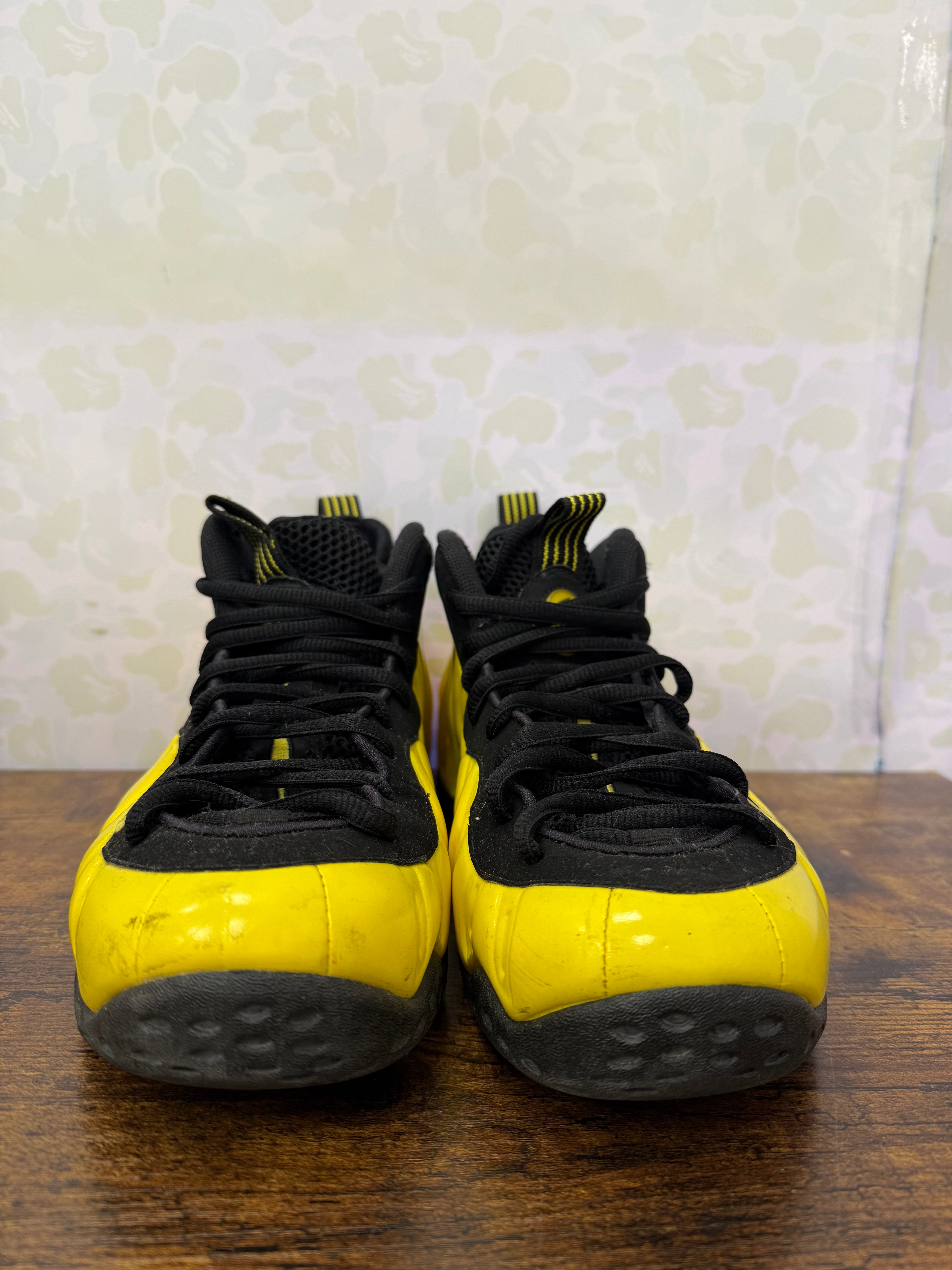 Nike Foamposite “Wu-Tang Yellow” Size 9 Preowned