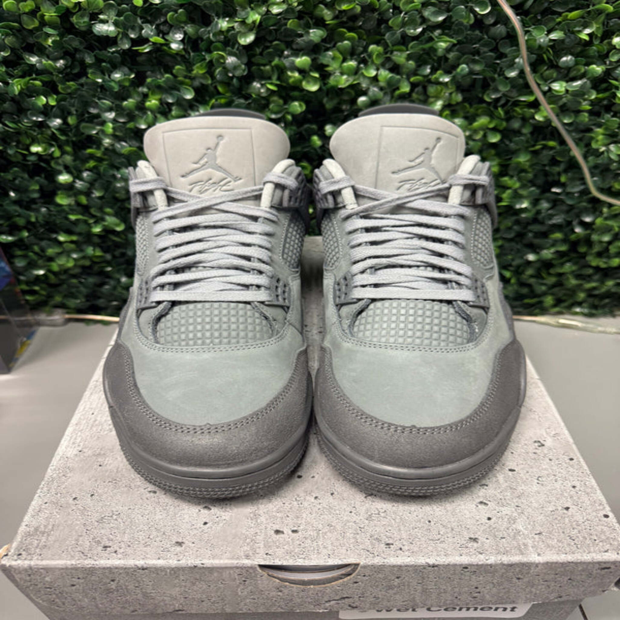 Jordan 4 "Wet Cement" Size 11 Preowned