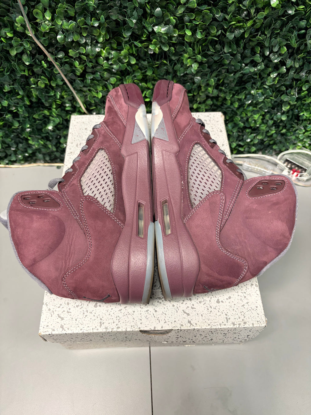 Jordan 5 Retro "Burgundy" Size 11.5 Preowned