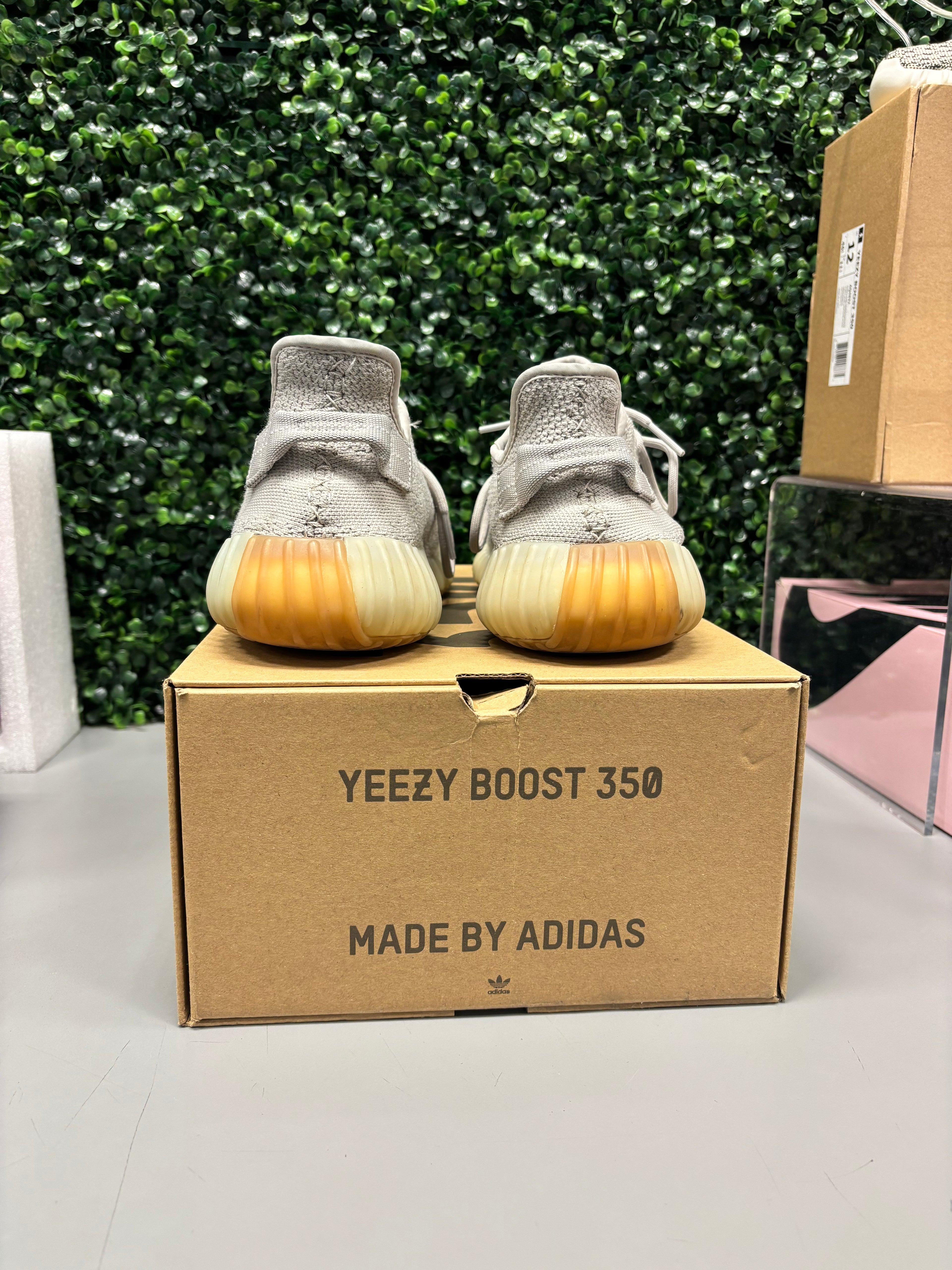 Yeezy Boost 350 V2 "Sesame" Size 10.5 Preowned