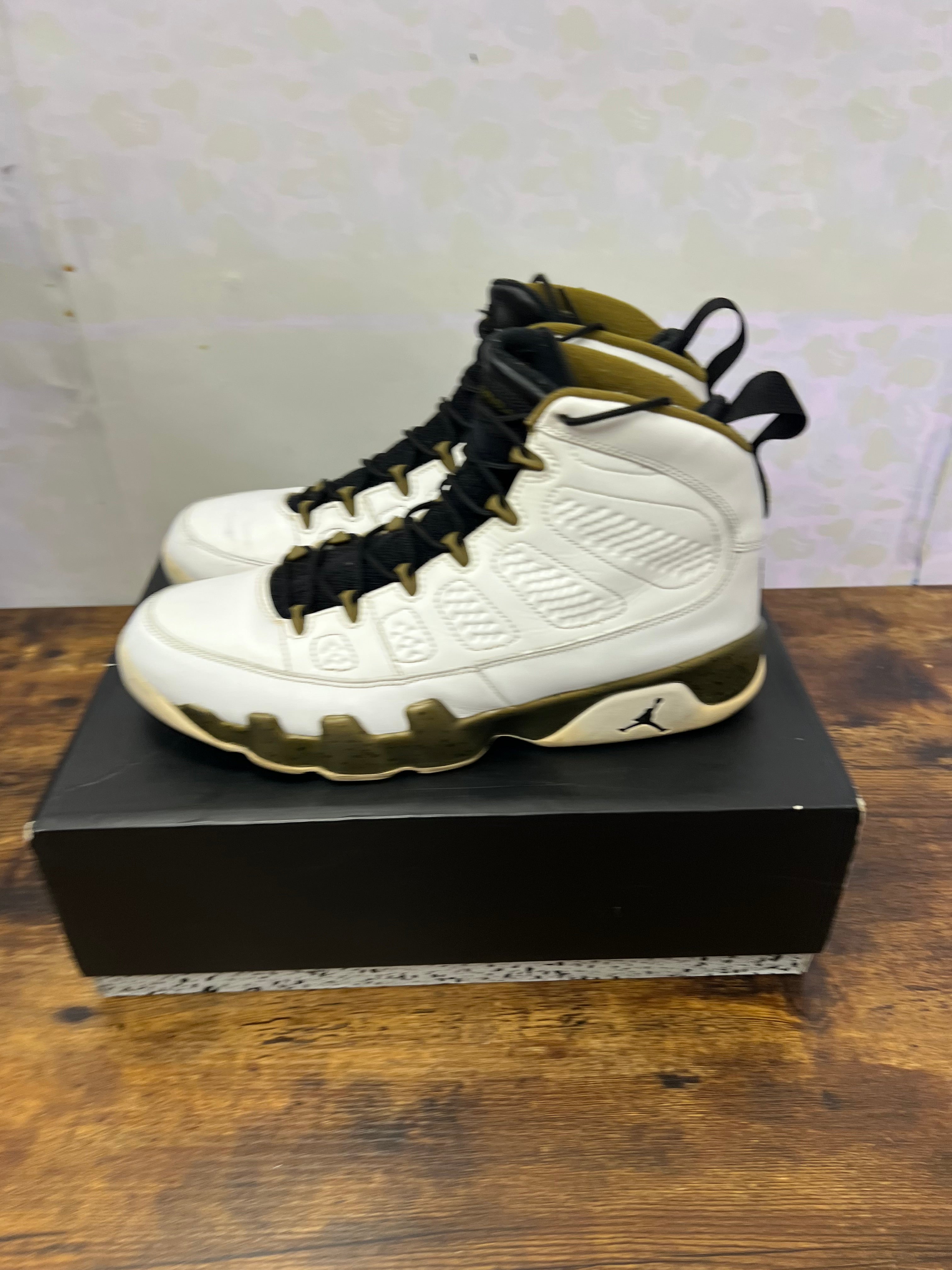 Jordan 9 “Statue” Size 11M Preowned