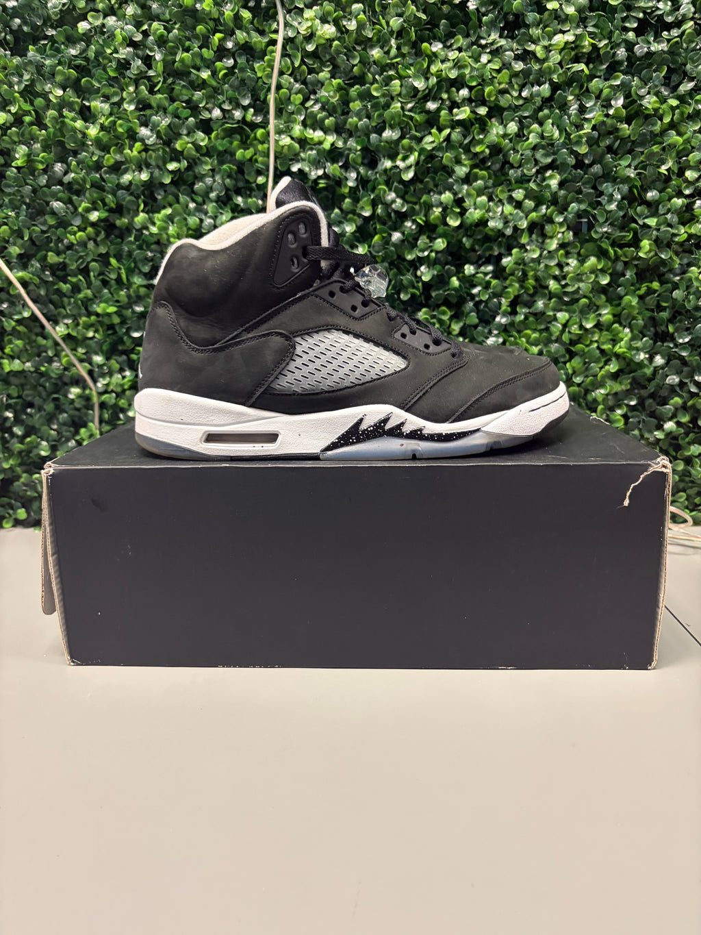 Jordan 5 Retro "Moonlight (2021)" Size 10.5 Preowned