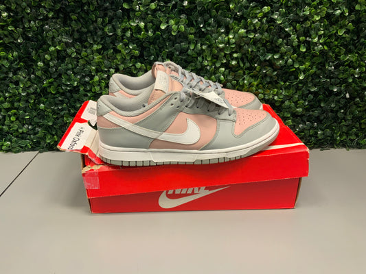 Dunk Low "Pink Oxford" Size 9.5W / 8M Preowned