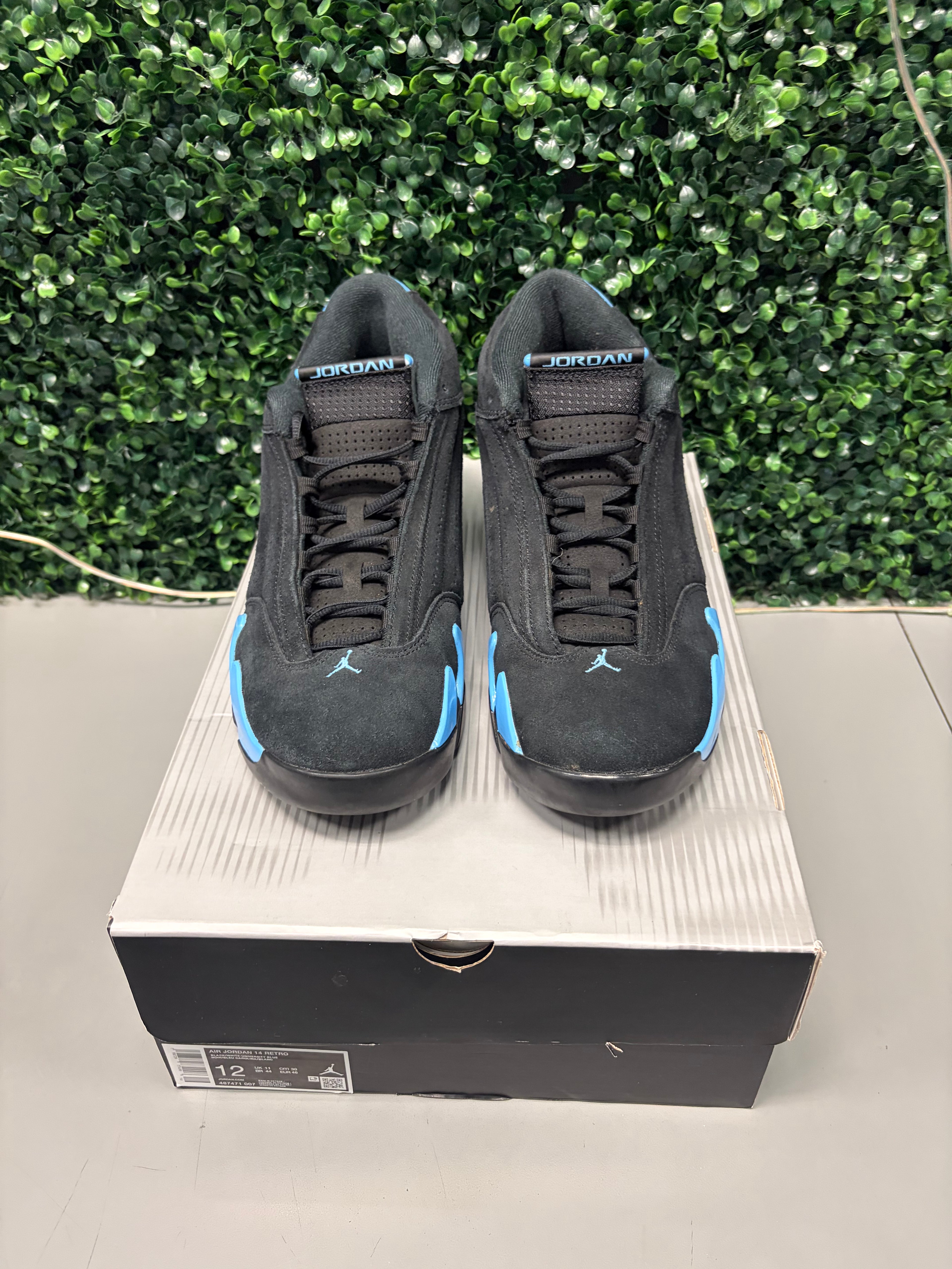 Jordan 14 Retro "Black University Blue" (2026) Size 12 Preowned