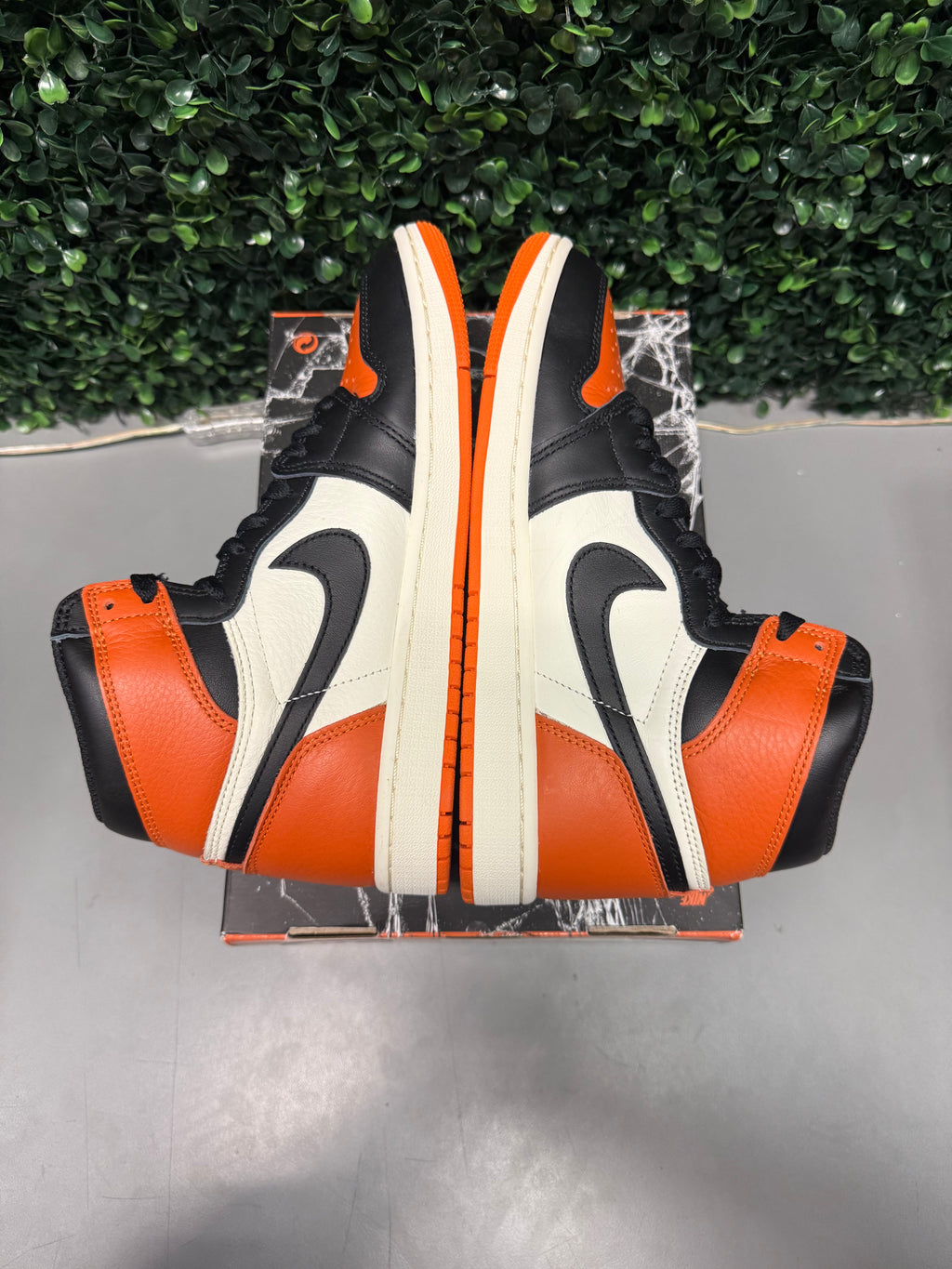 Jordan 1 High "Shattered Backboard" (2025) Size 8 Preowned