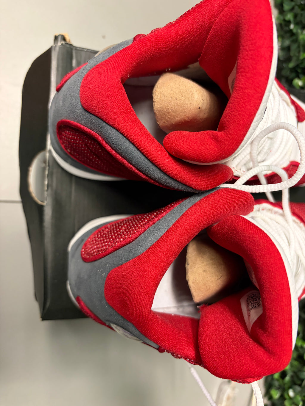 Jordan 13 Retro "Gym Red Flint Grey" Size 5Y Preowned