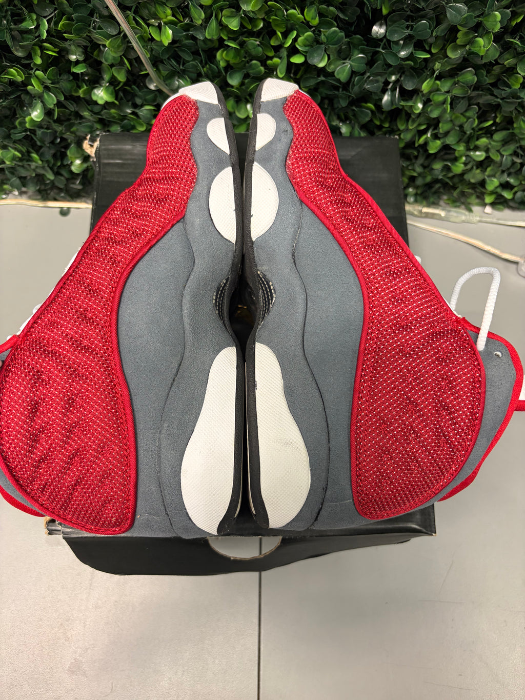 Jordan 13 Retro "Gym Red Flint Grey" Size 5Y Preowned