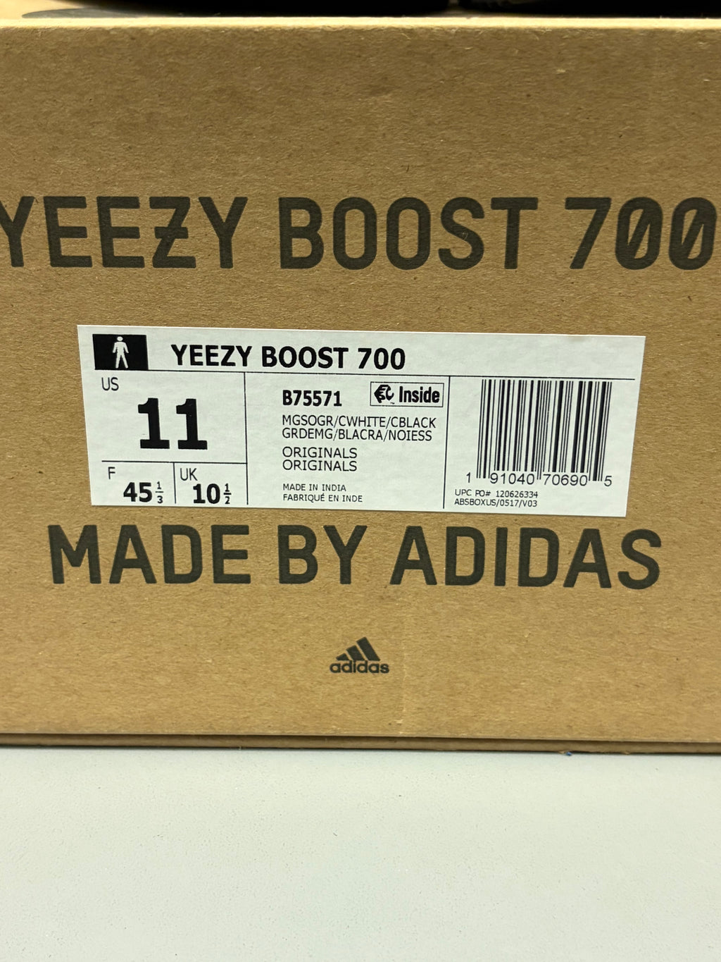 adidas Yeezy Boost 700 "Wave Runner" Size 11 Preowned
