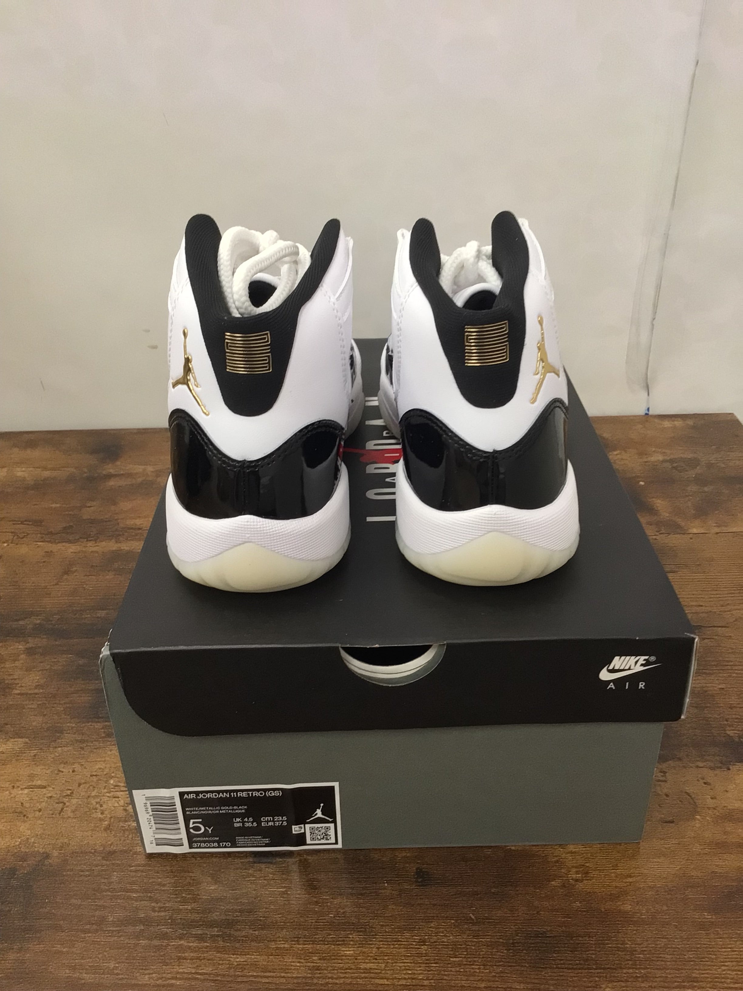 Jordan 11 Retro “DMP Gratitude” Size 5 Preowned