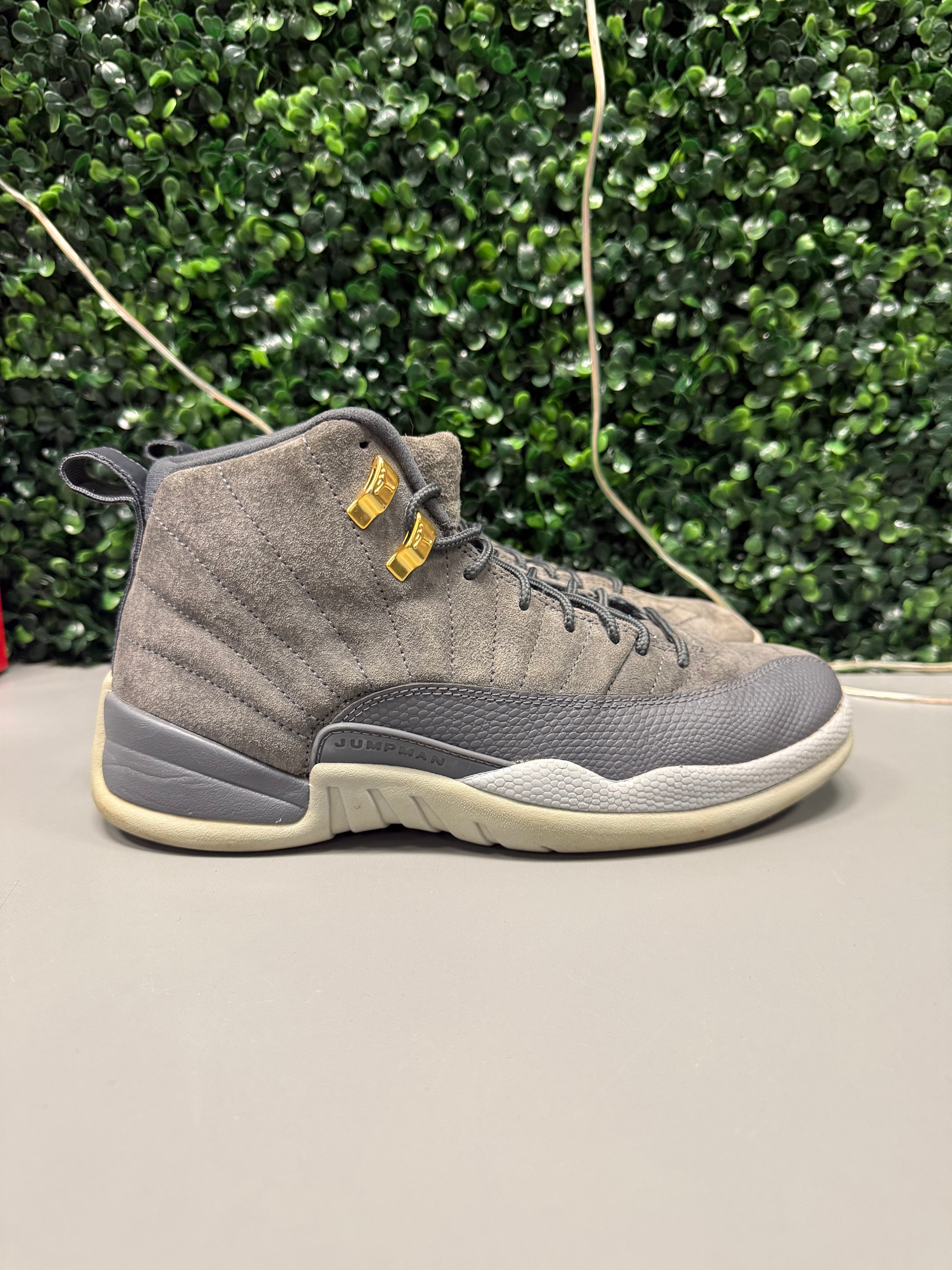 Jordan 12 "Dark Grey" Size 8.5 Preowned