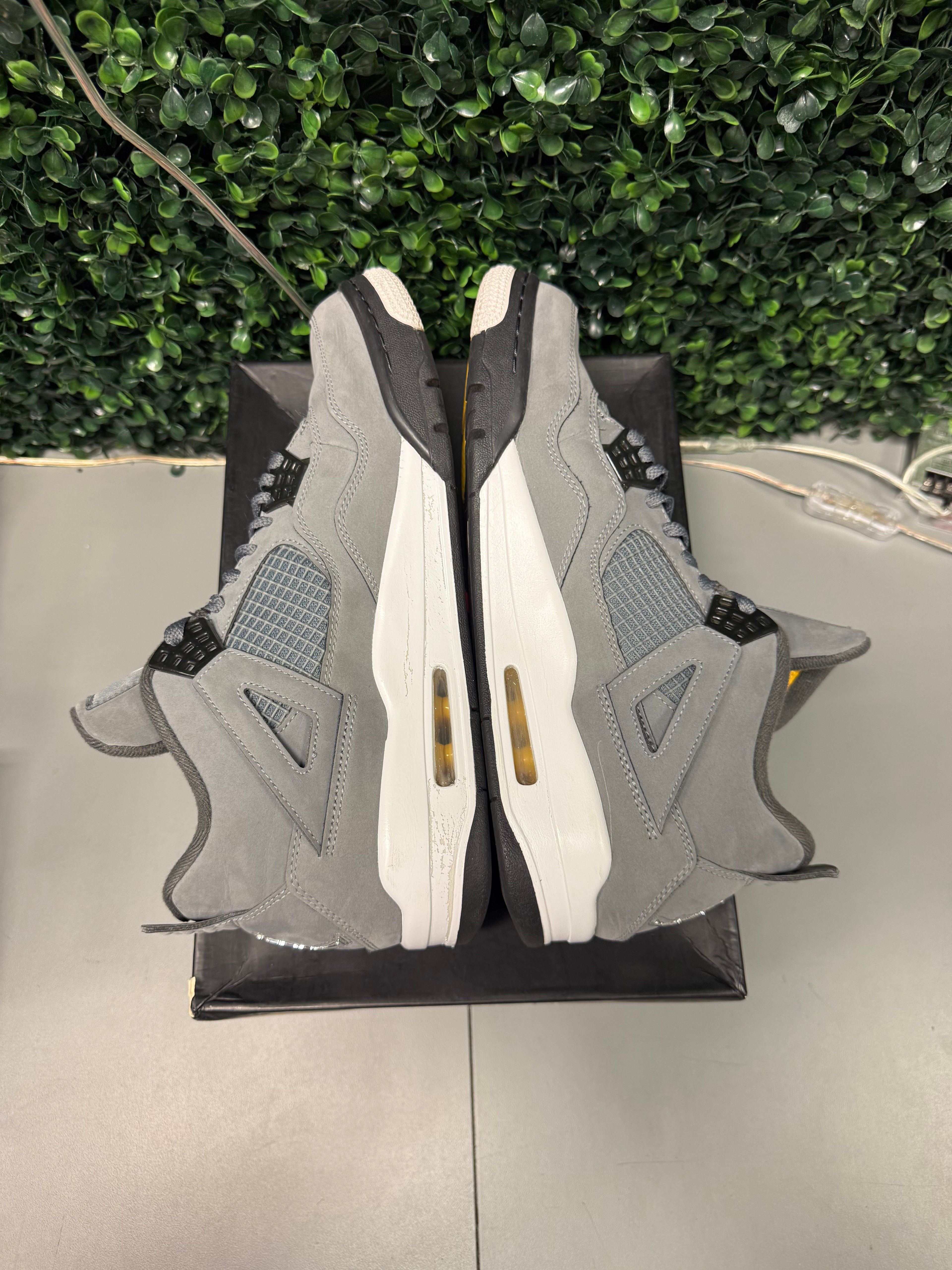 Jordan 4 "Cool Grey" Size 10.5 Preowned