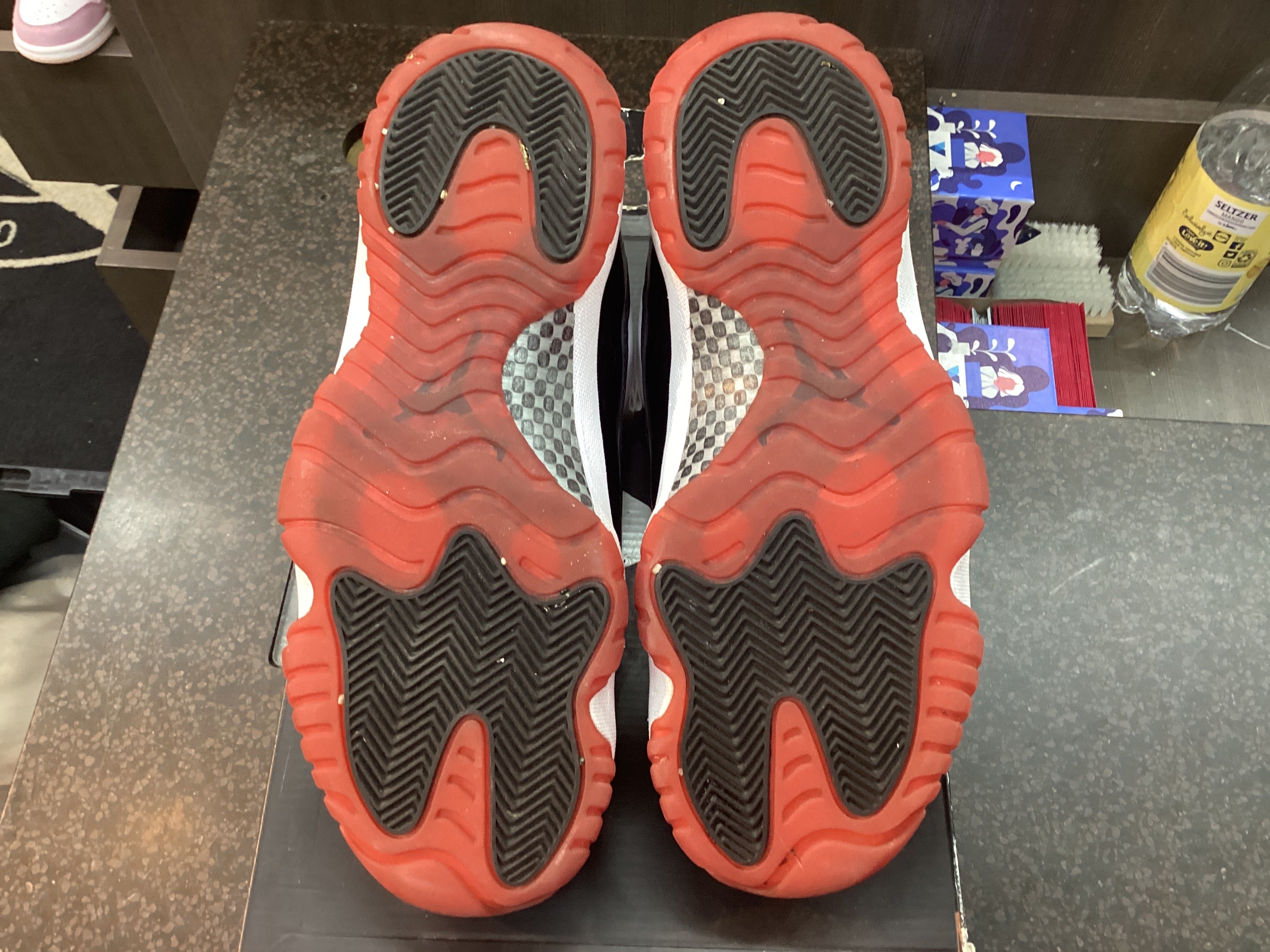 Jordan 11 “Concord Bred” Preowned Size 9.5 Rep Box